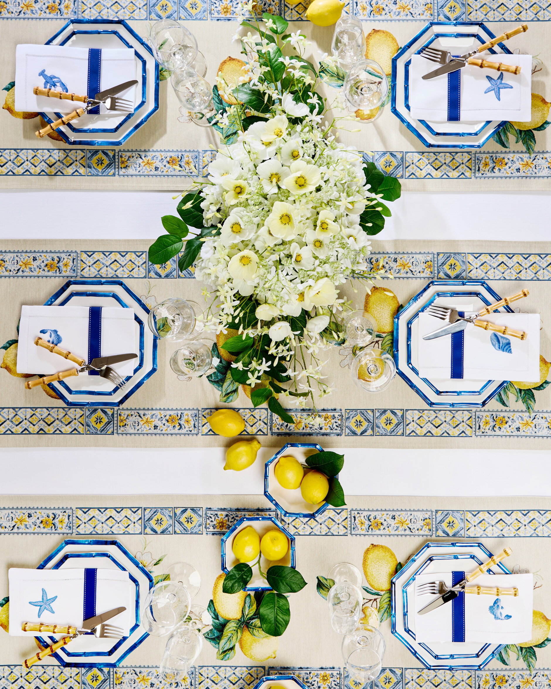 Fiorina table runner