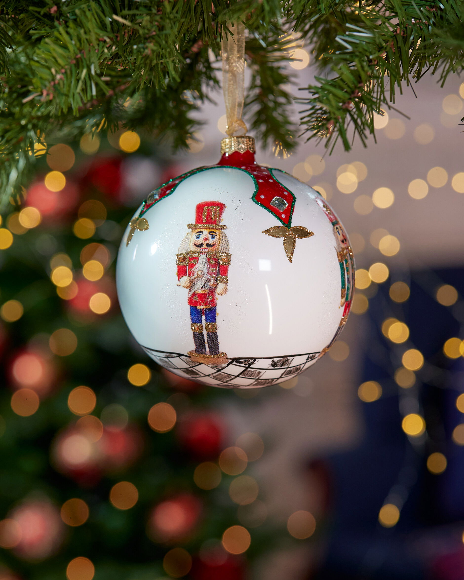 Ludwig Bauble White 8cm