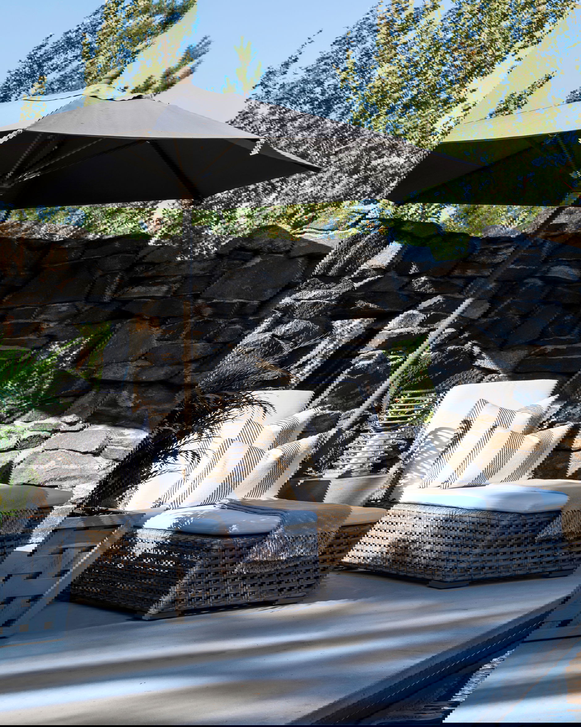 Waldron Stripe Cushion Cover Off-white OUTLET