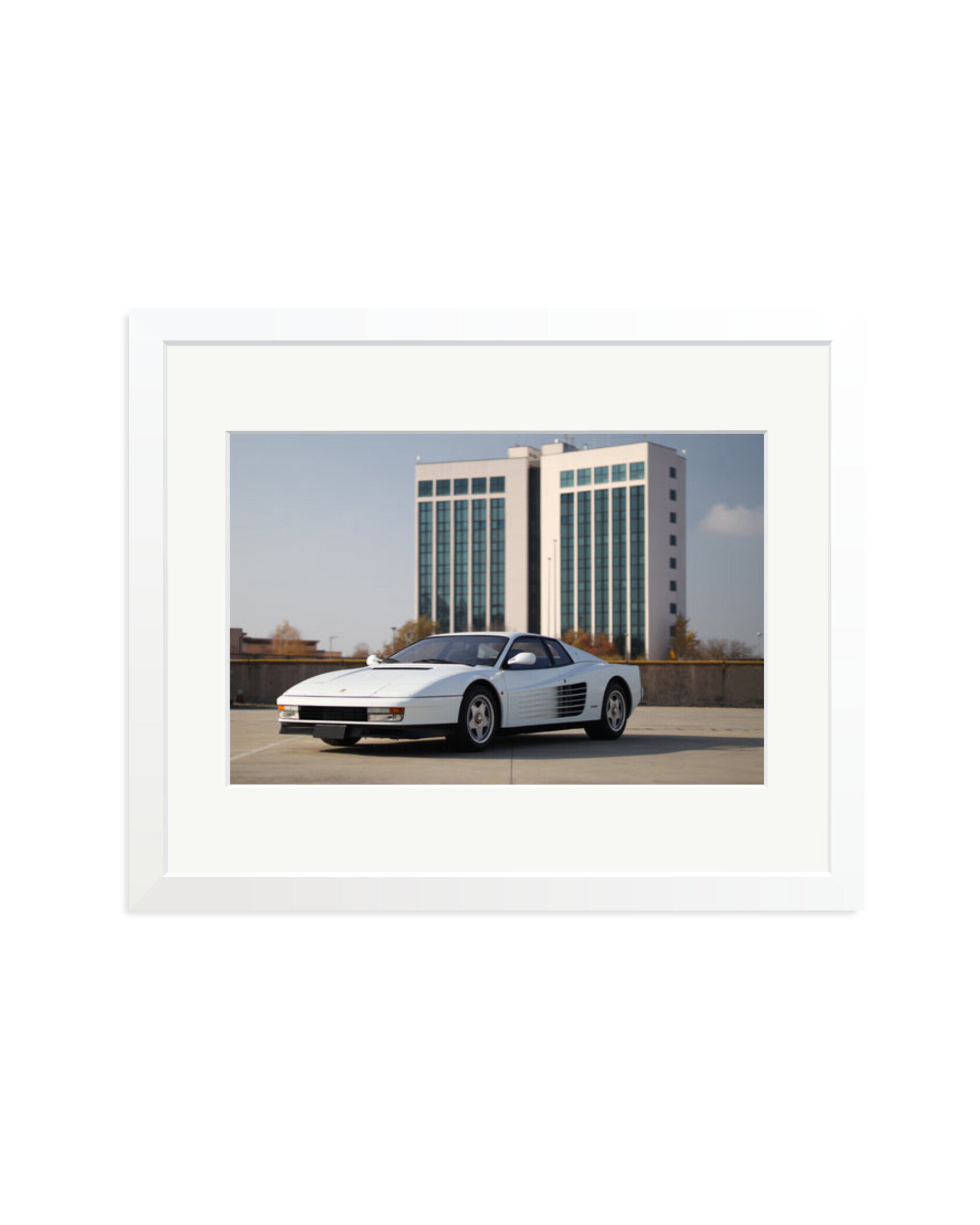 Ferrari Testarossa 01 White / Medium