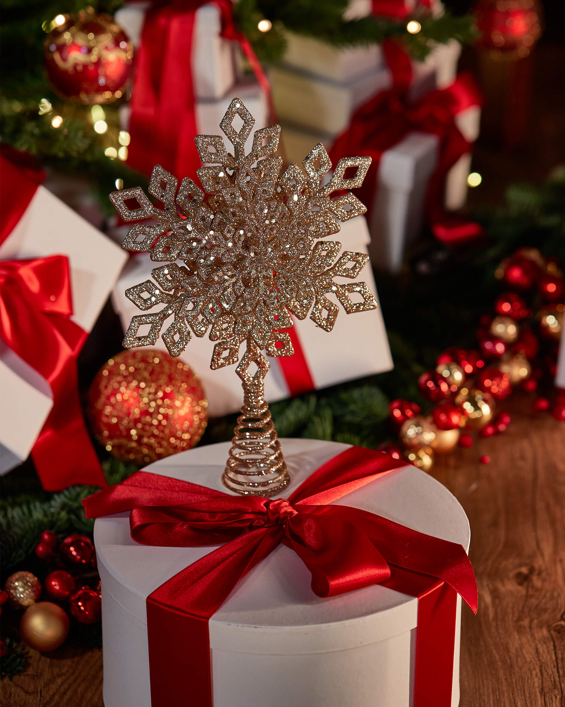 Dorian Tree Topper Champagne