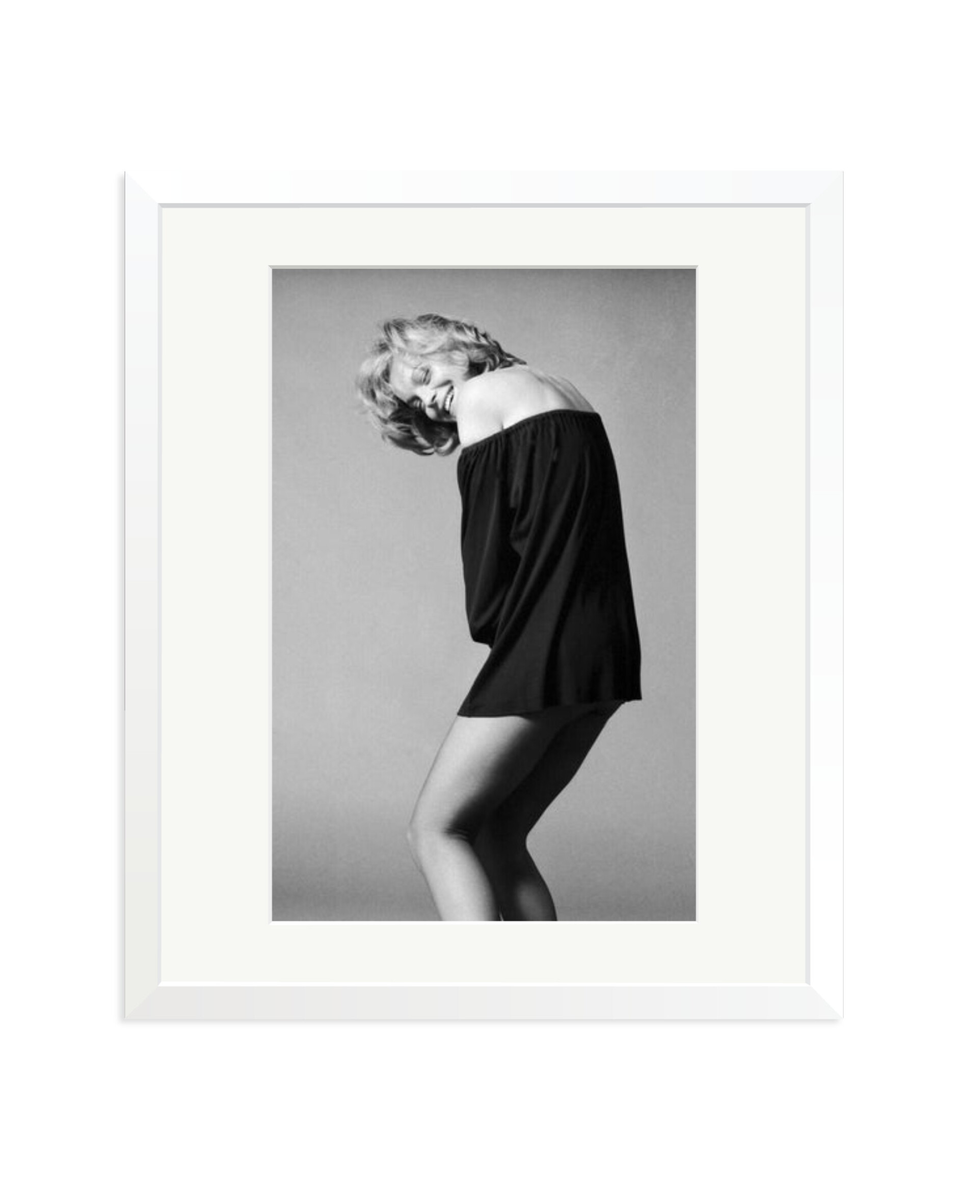 Schneider, 1972 White / Large