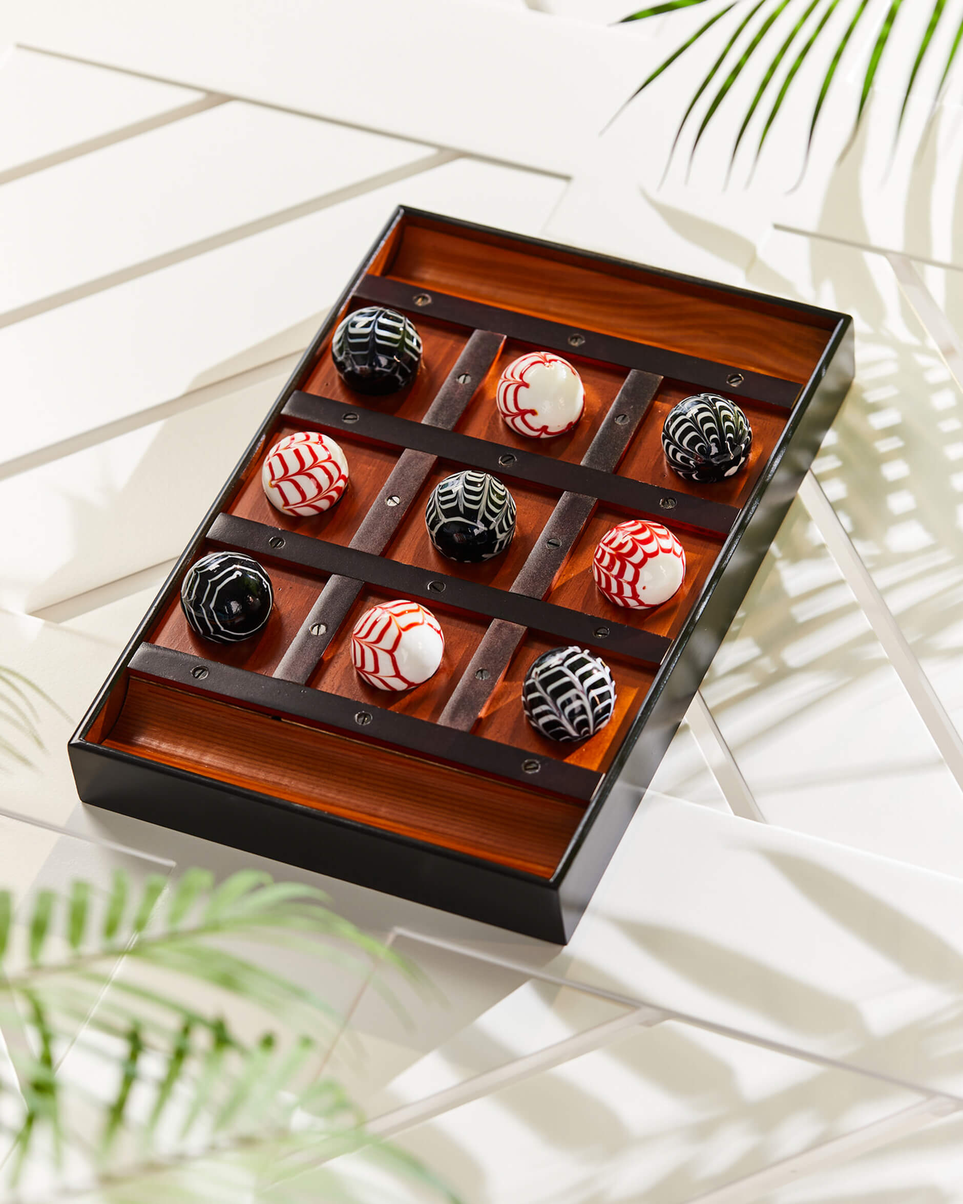 Venetian tick-tack-toe