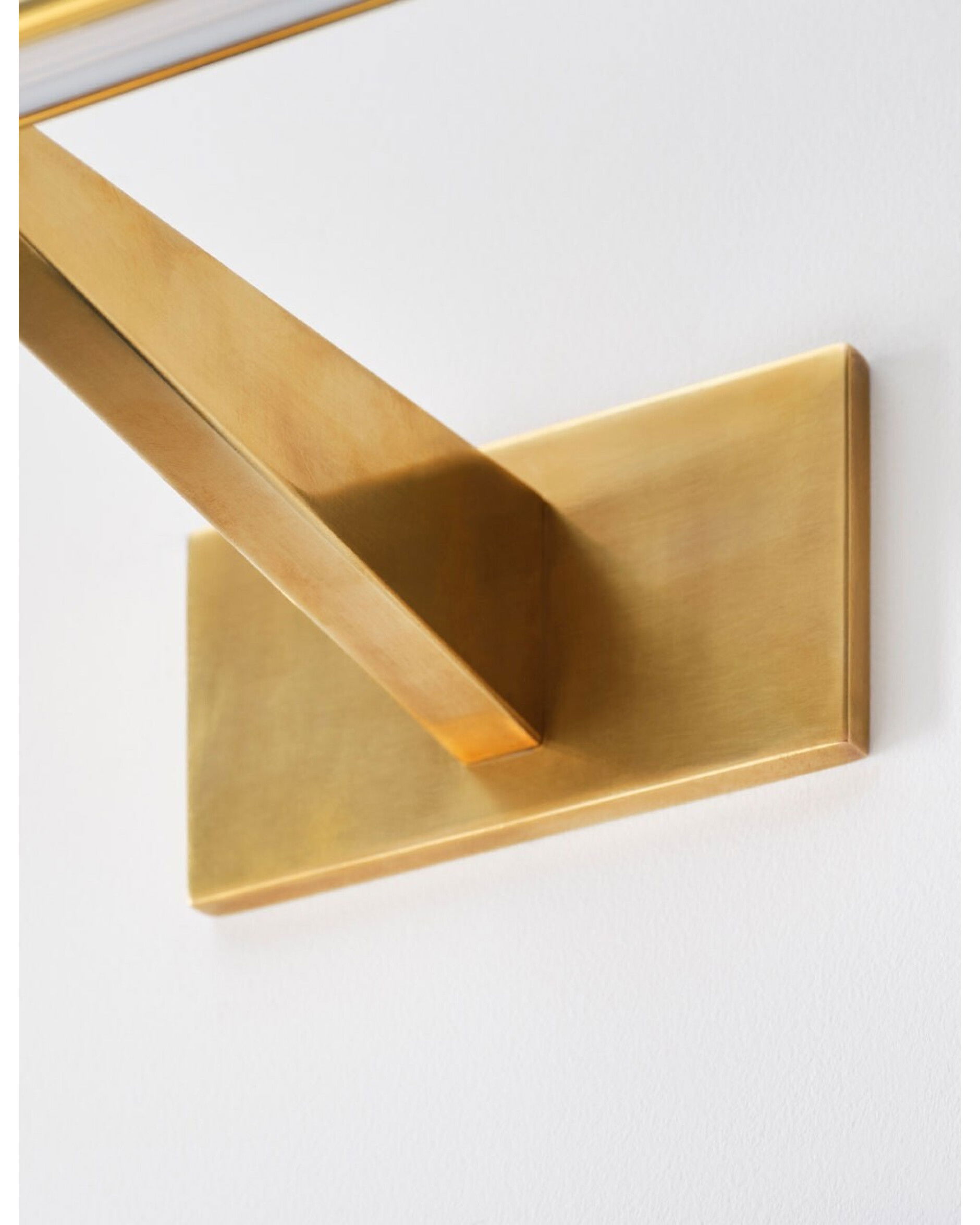 Petrel 18" Picture Light Antique Brass