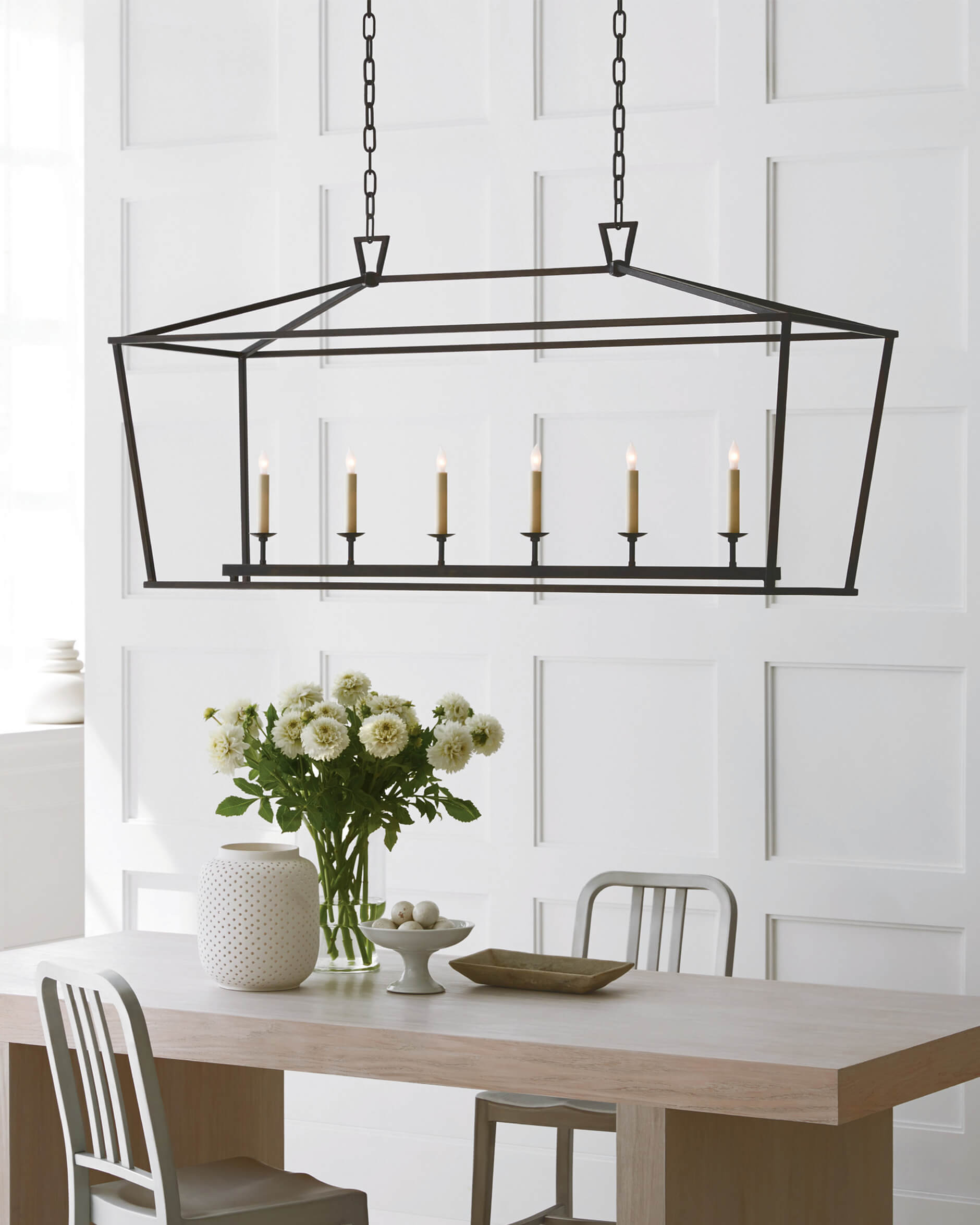 Darlana taklampa linjär svart M