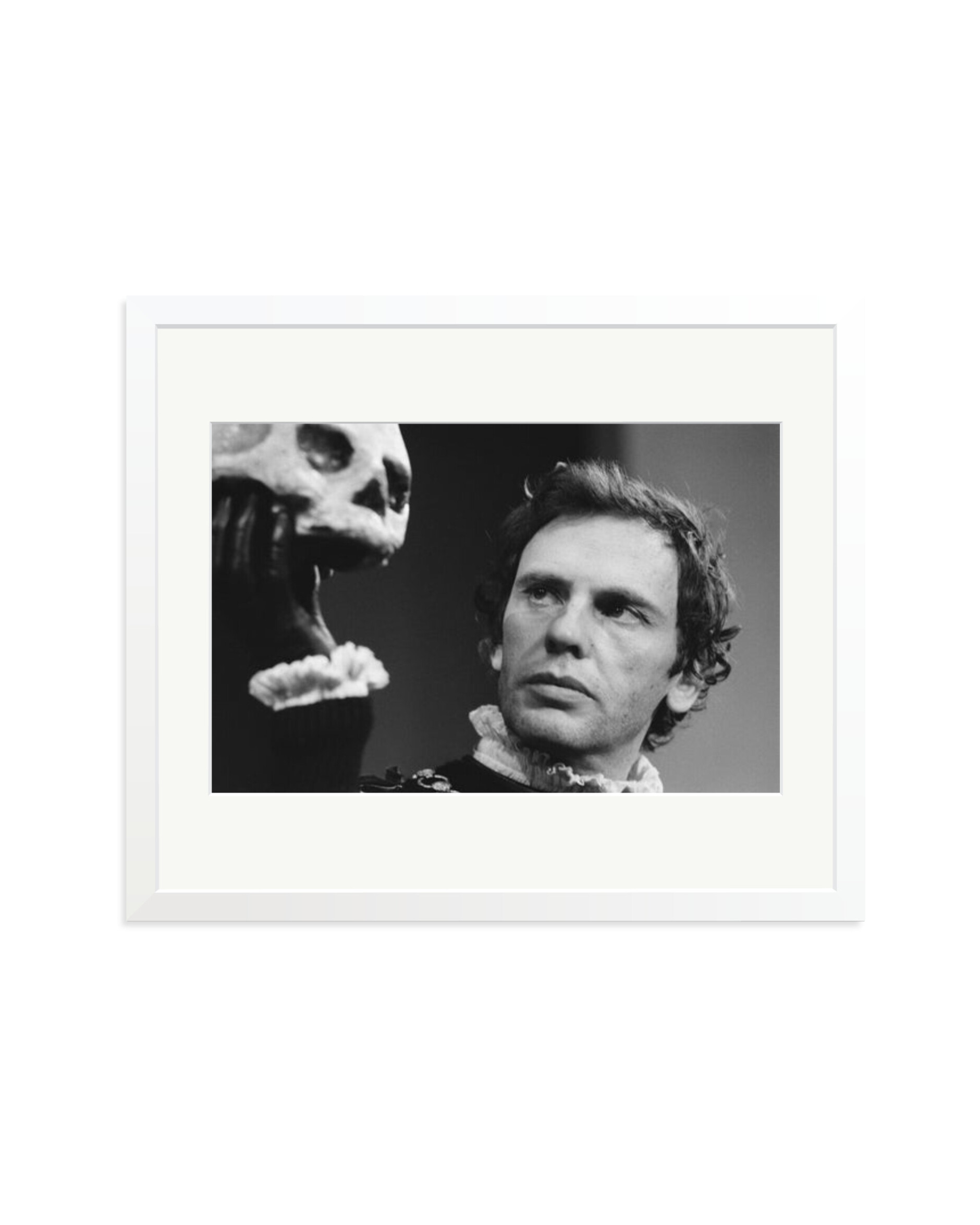 Trintignant Plays Hamlet White / Large