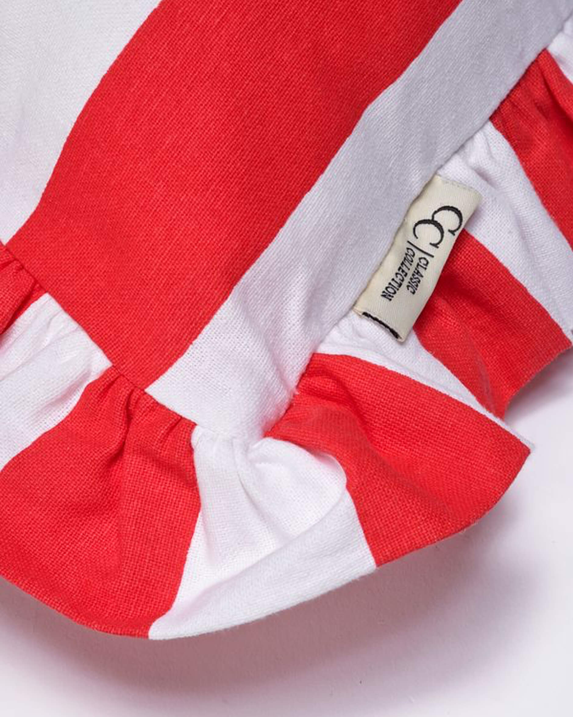 Ruffle Stripes kuddfodral röd