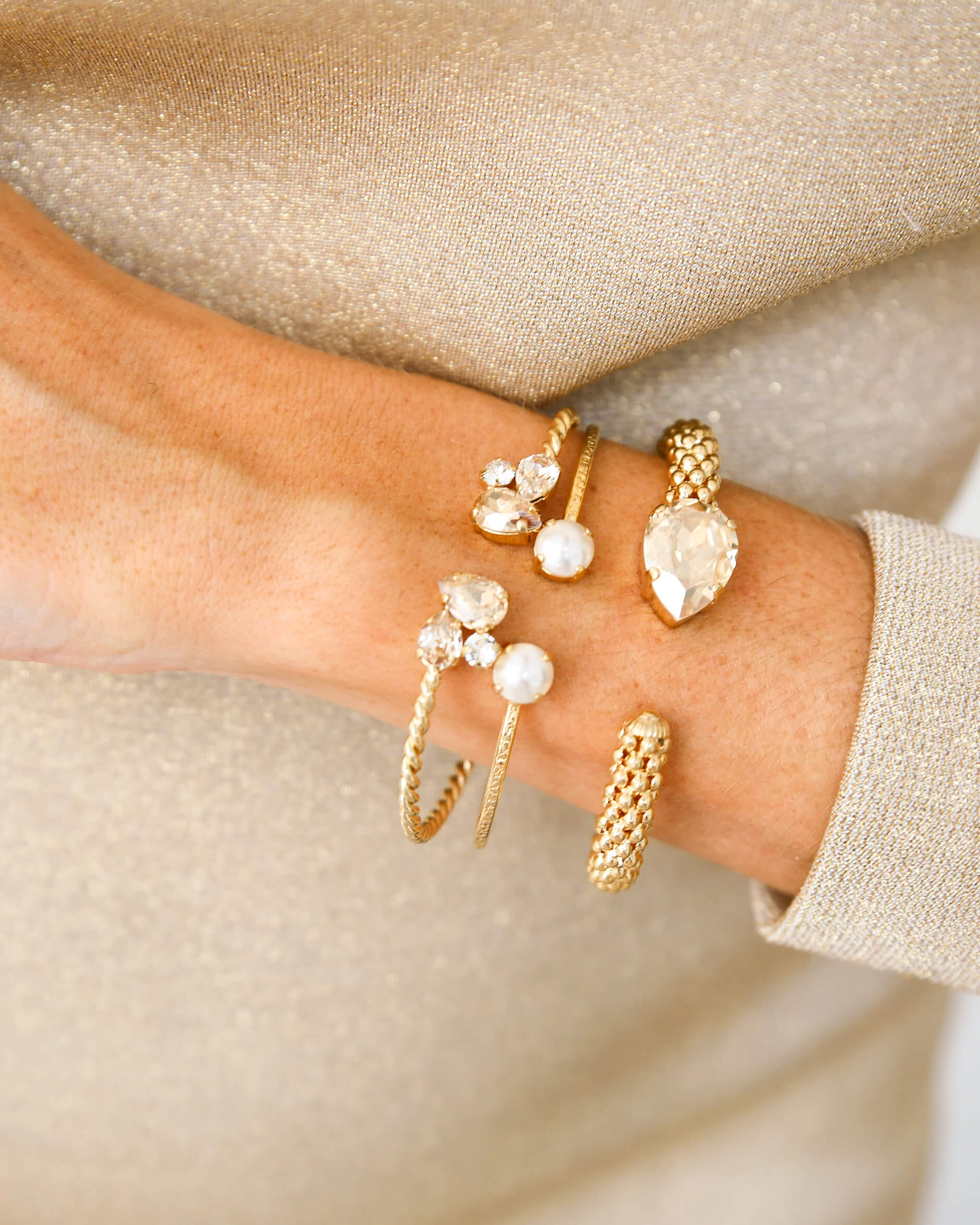 Alisia  rannekoru golden combo