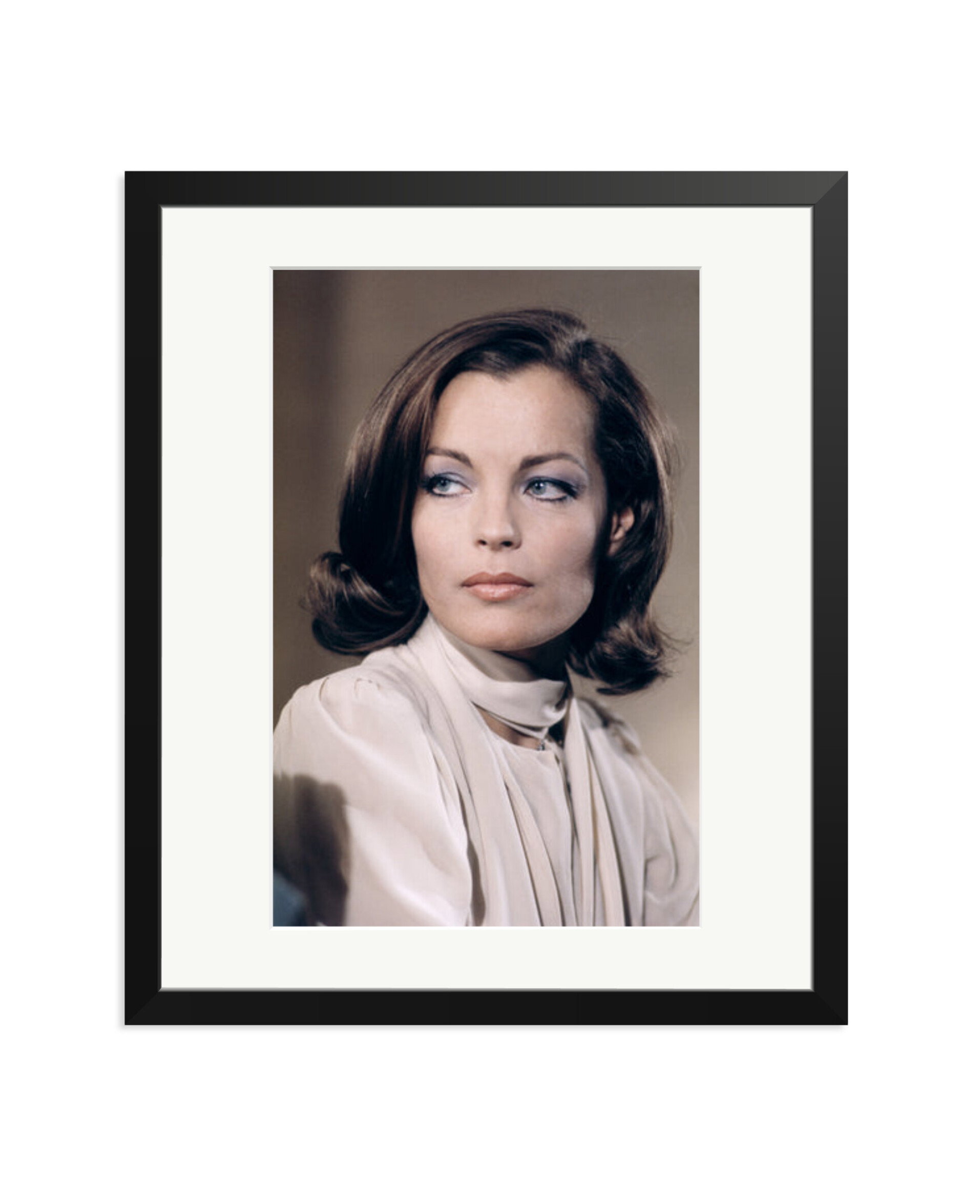Romy Schneider on Set Black / Large