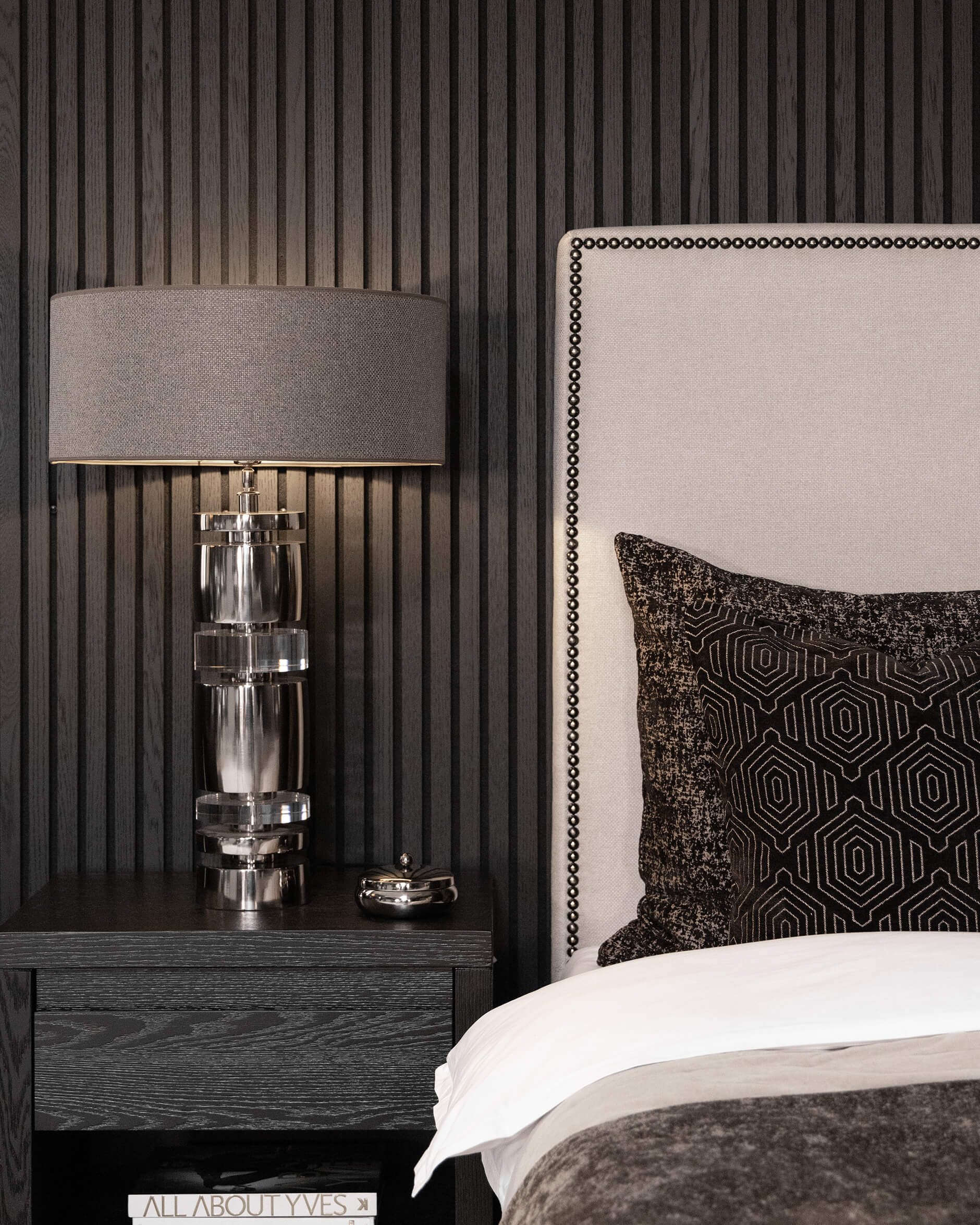 Armando plexi bordslampa svart nickel