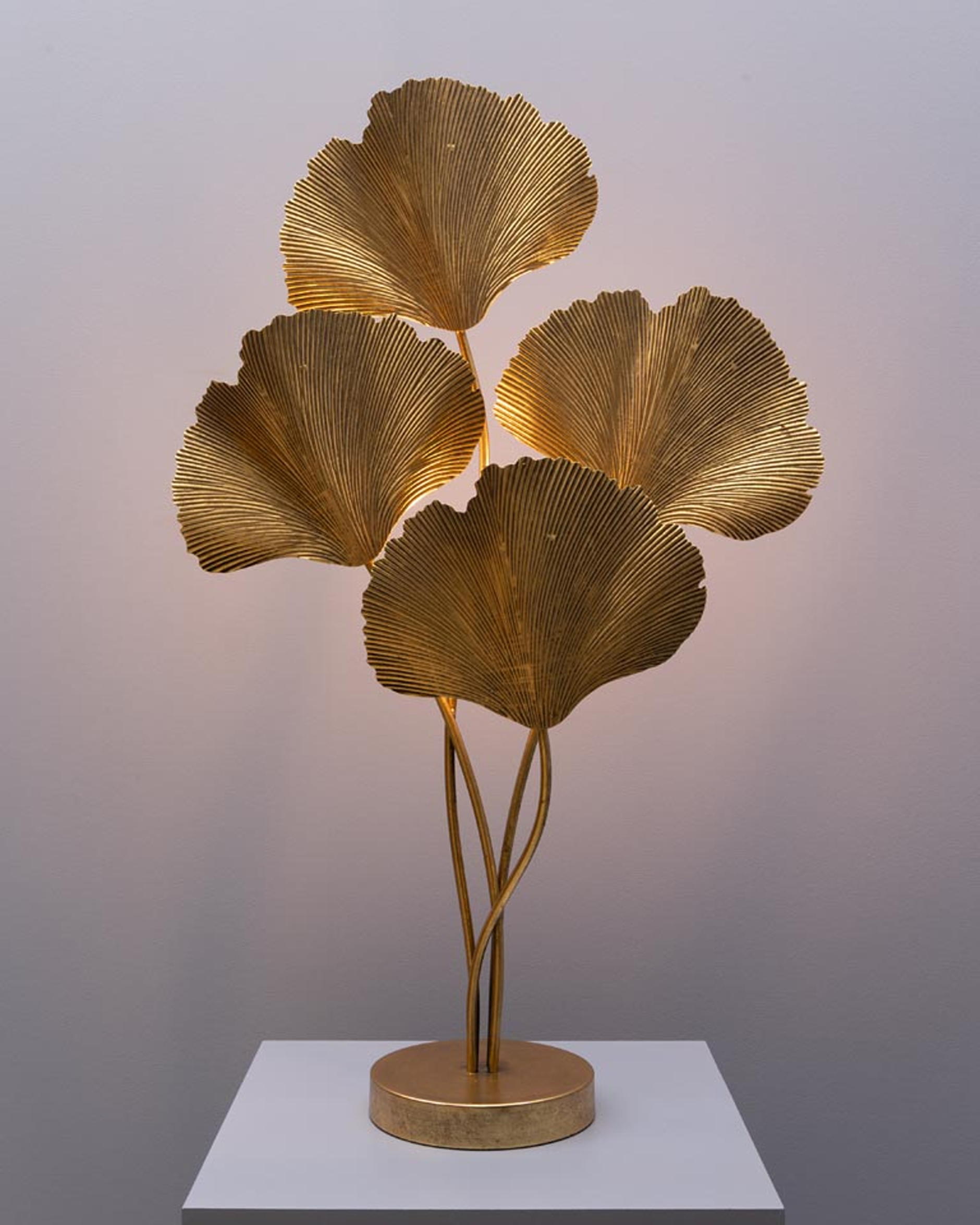 Everly table lamp