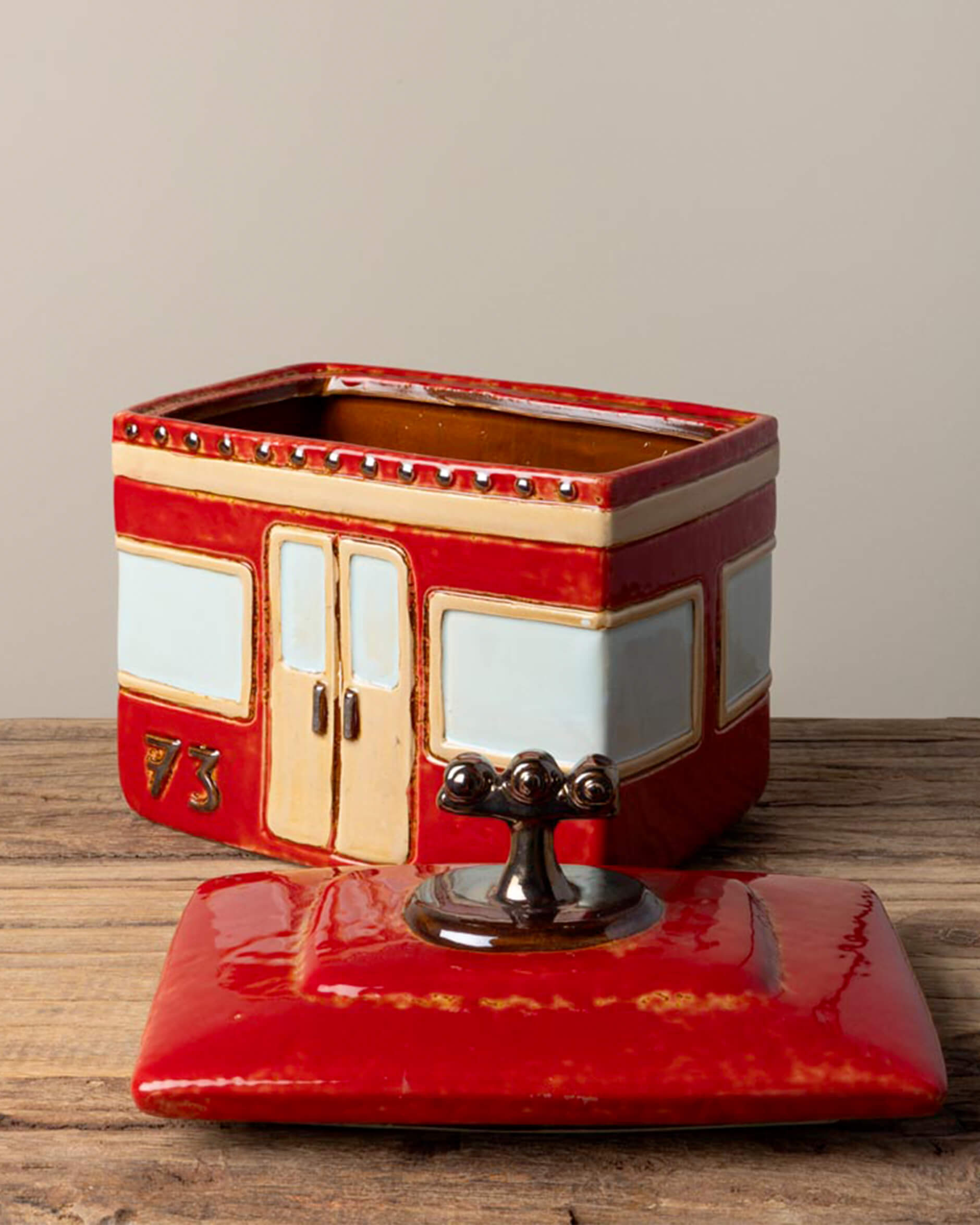 Gondoli rasia punainen