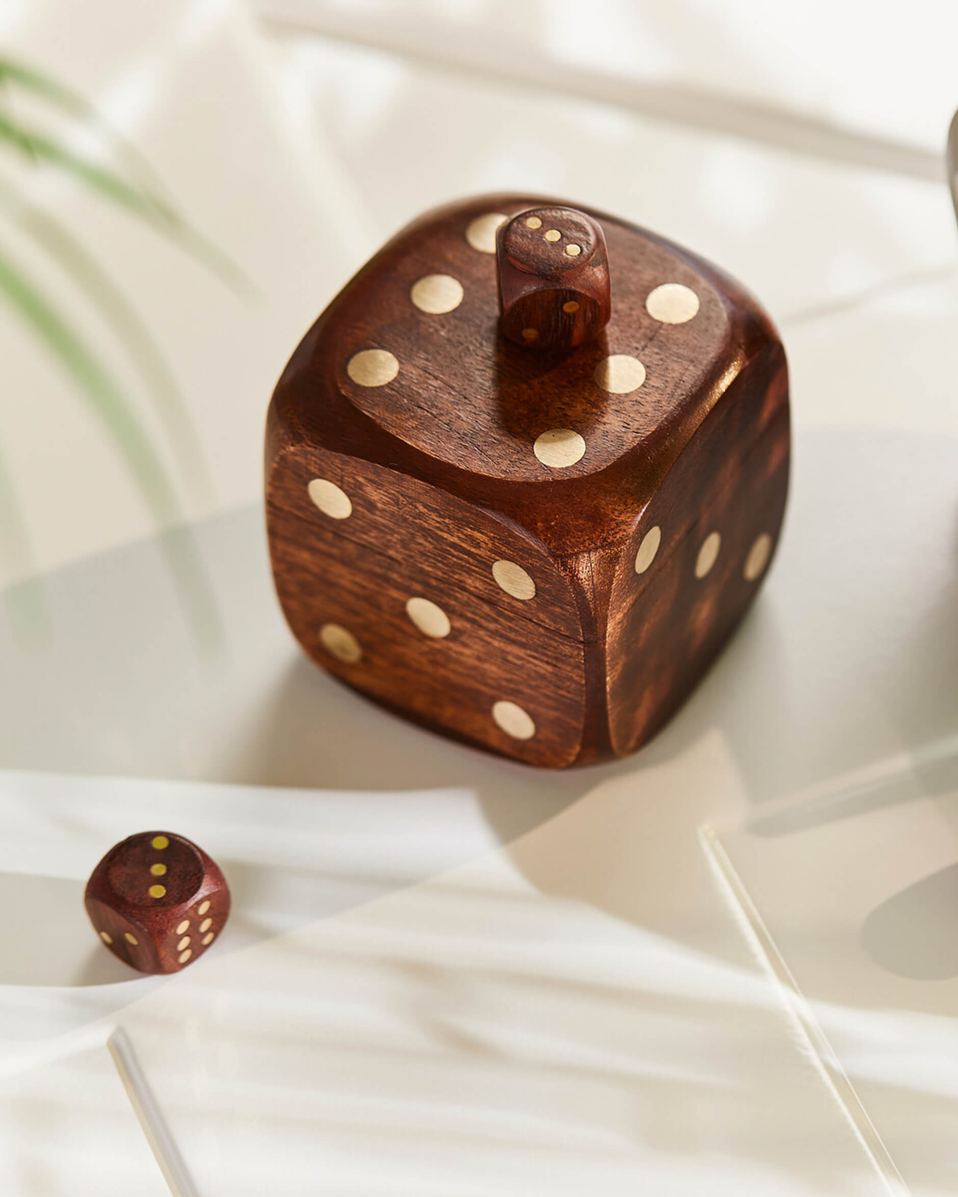 Dice Box With 5 Dices, Brass