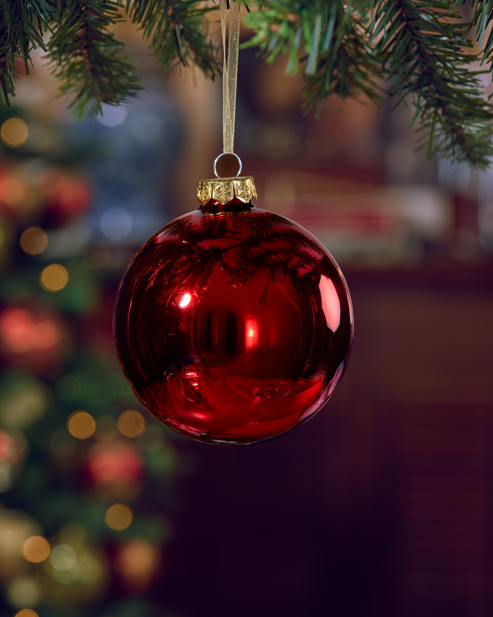 Cecilia red Christmas bauble