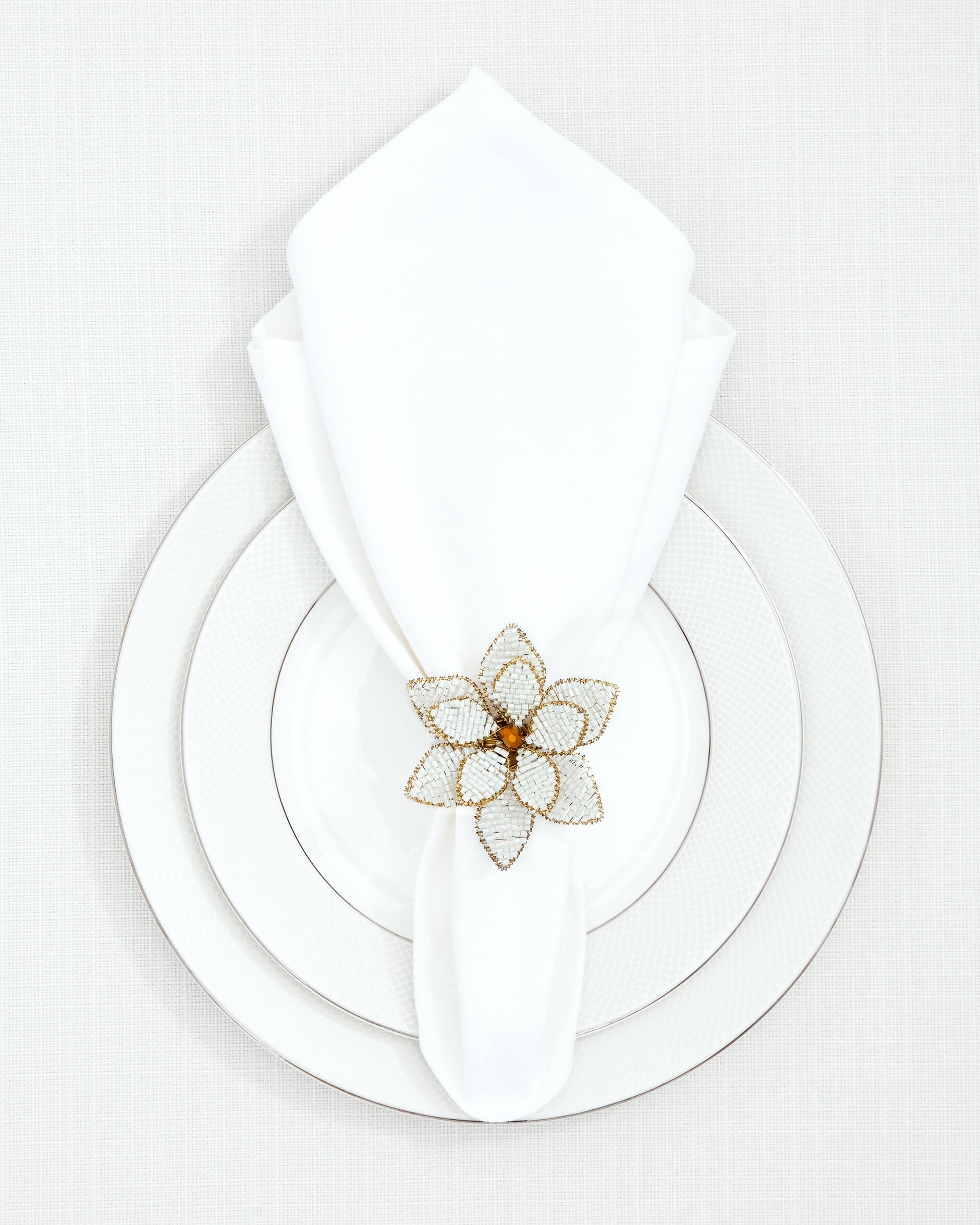 Daisy-lautasliinarengas, valkoinen