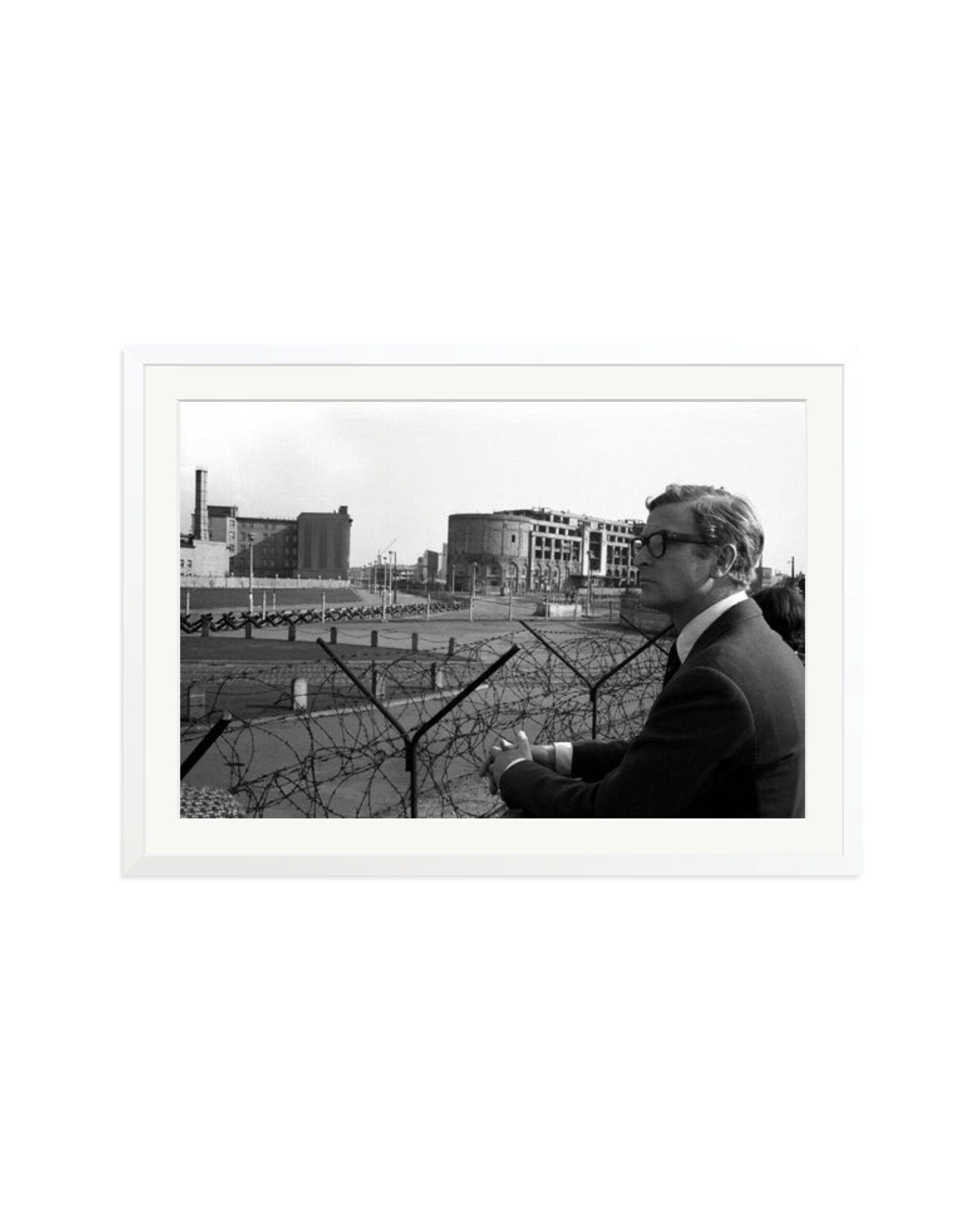 Michael Caine, Berlin, 1966 White / XXL