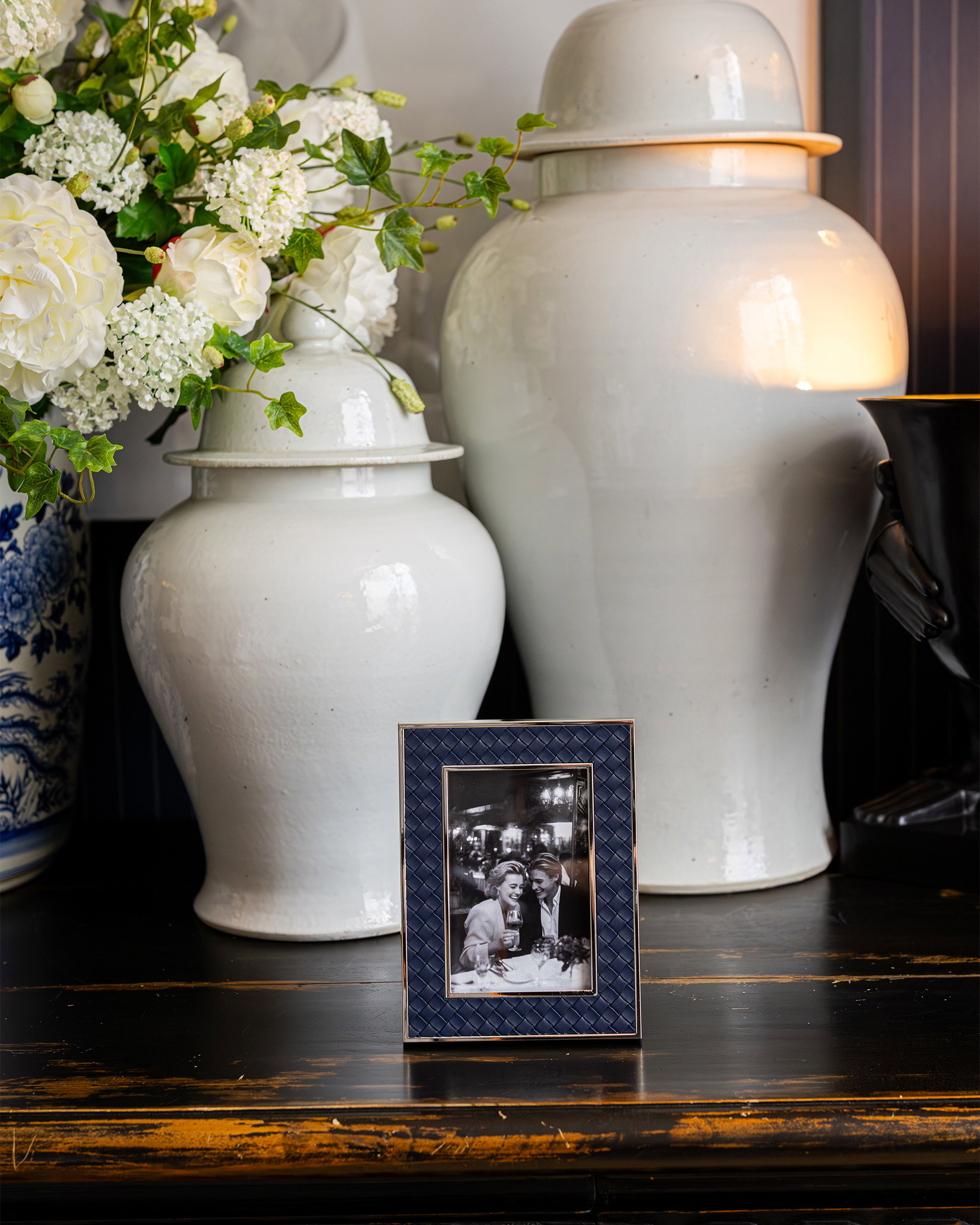 Pearl photo frame