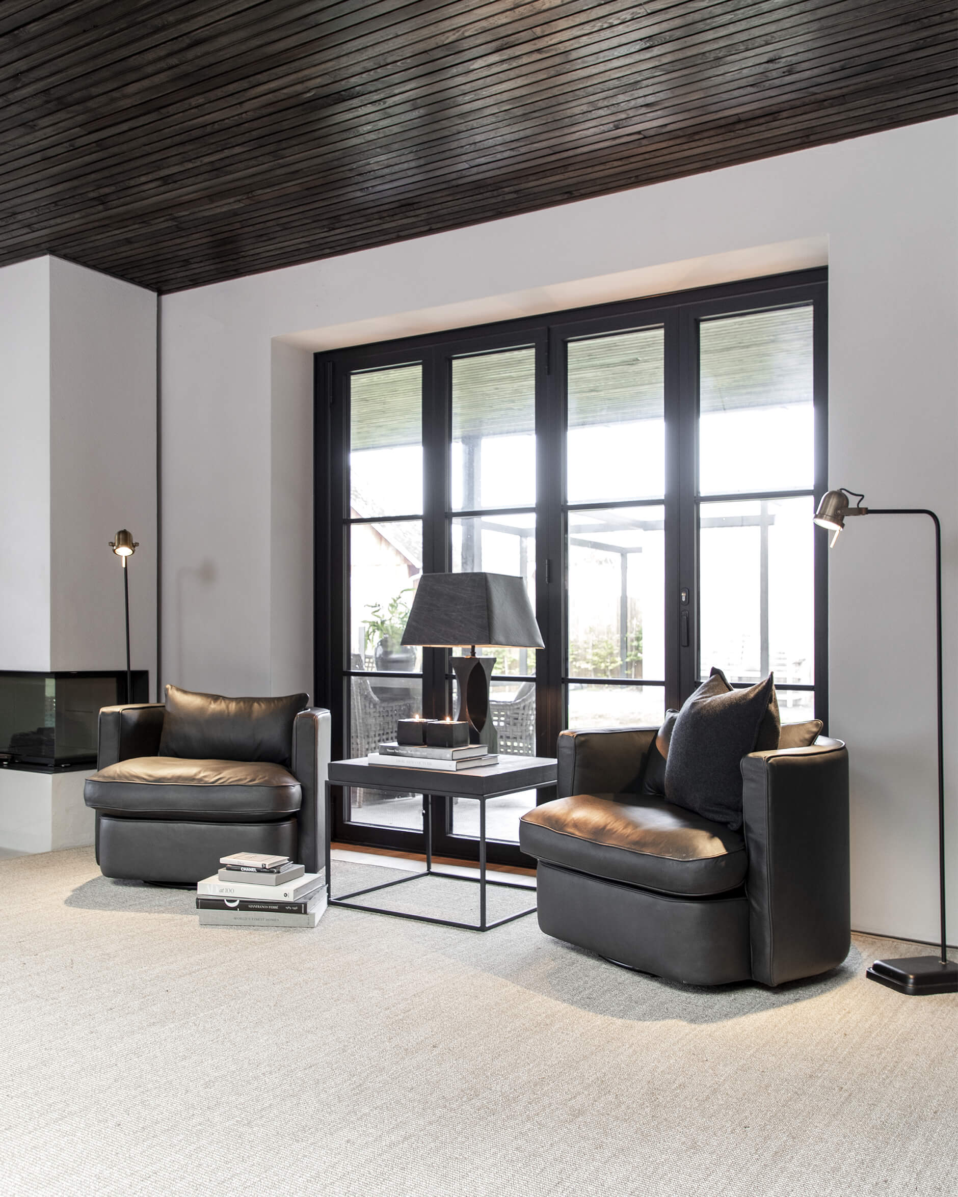 Joan Leather Armchair Titanic Anthracite