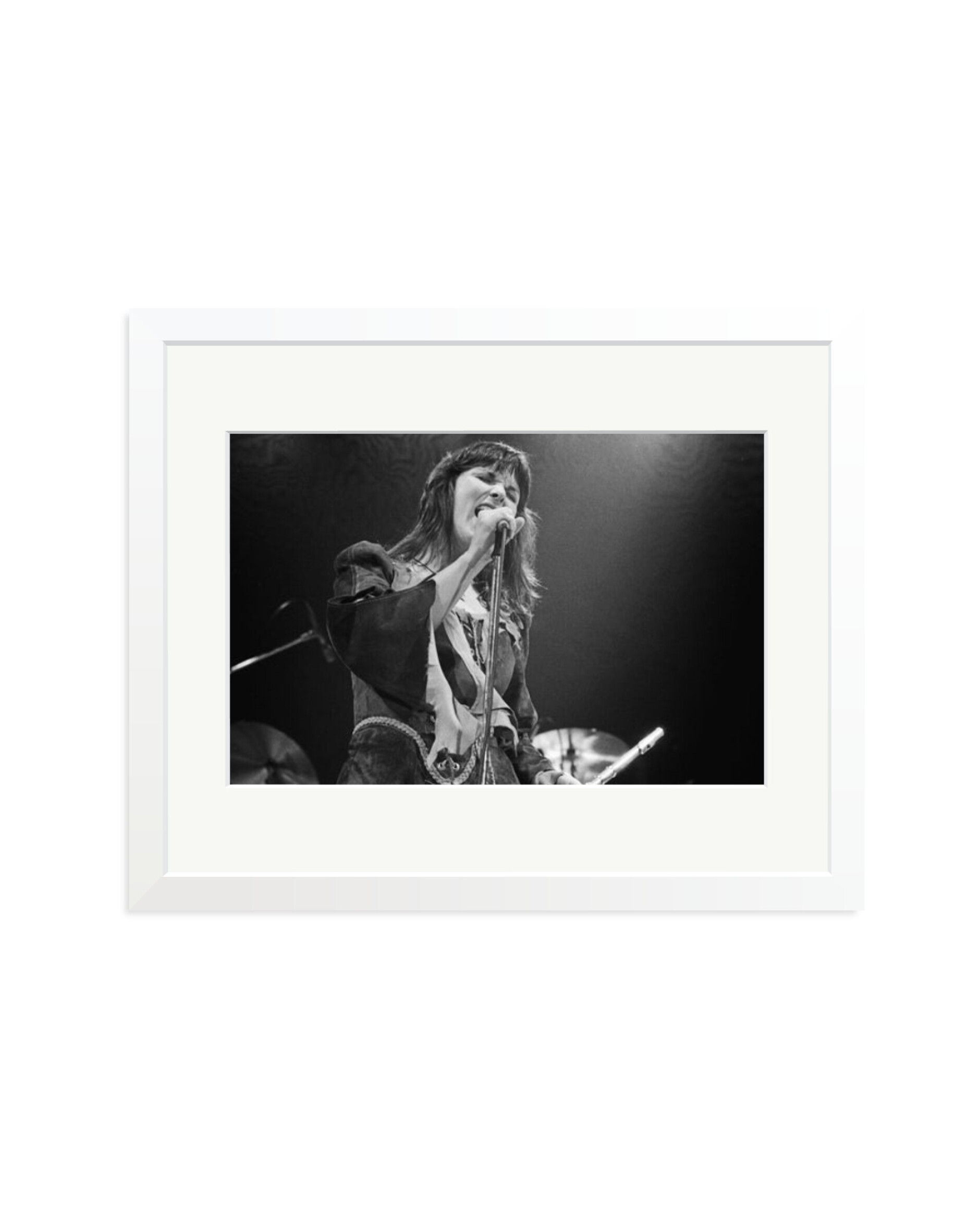 Ann Wilson 1977 White / Medium