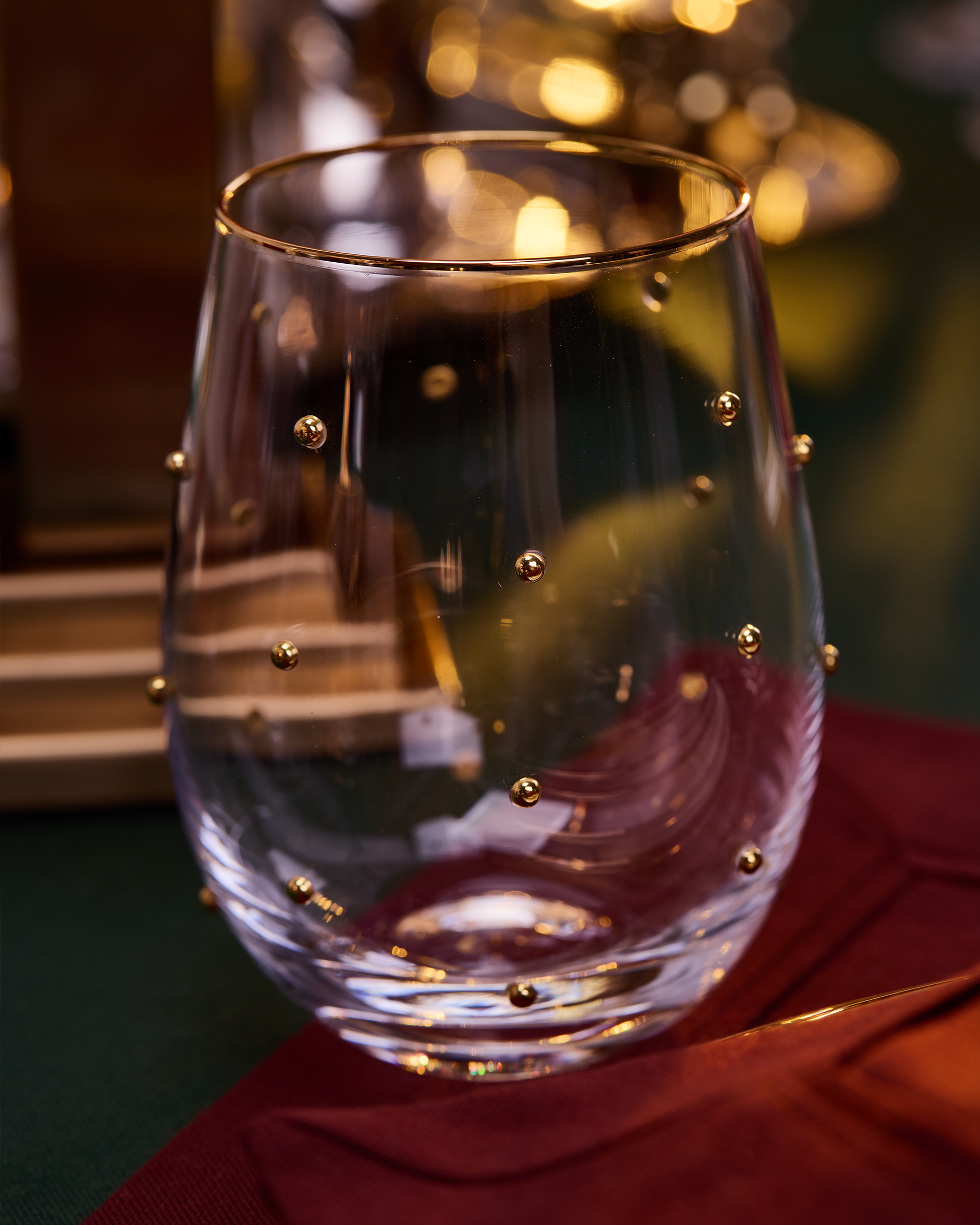 Dotty gullglass