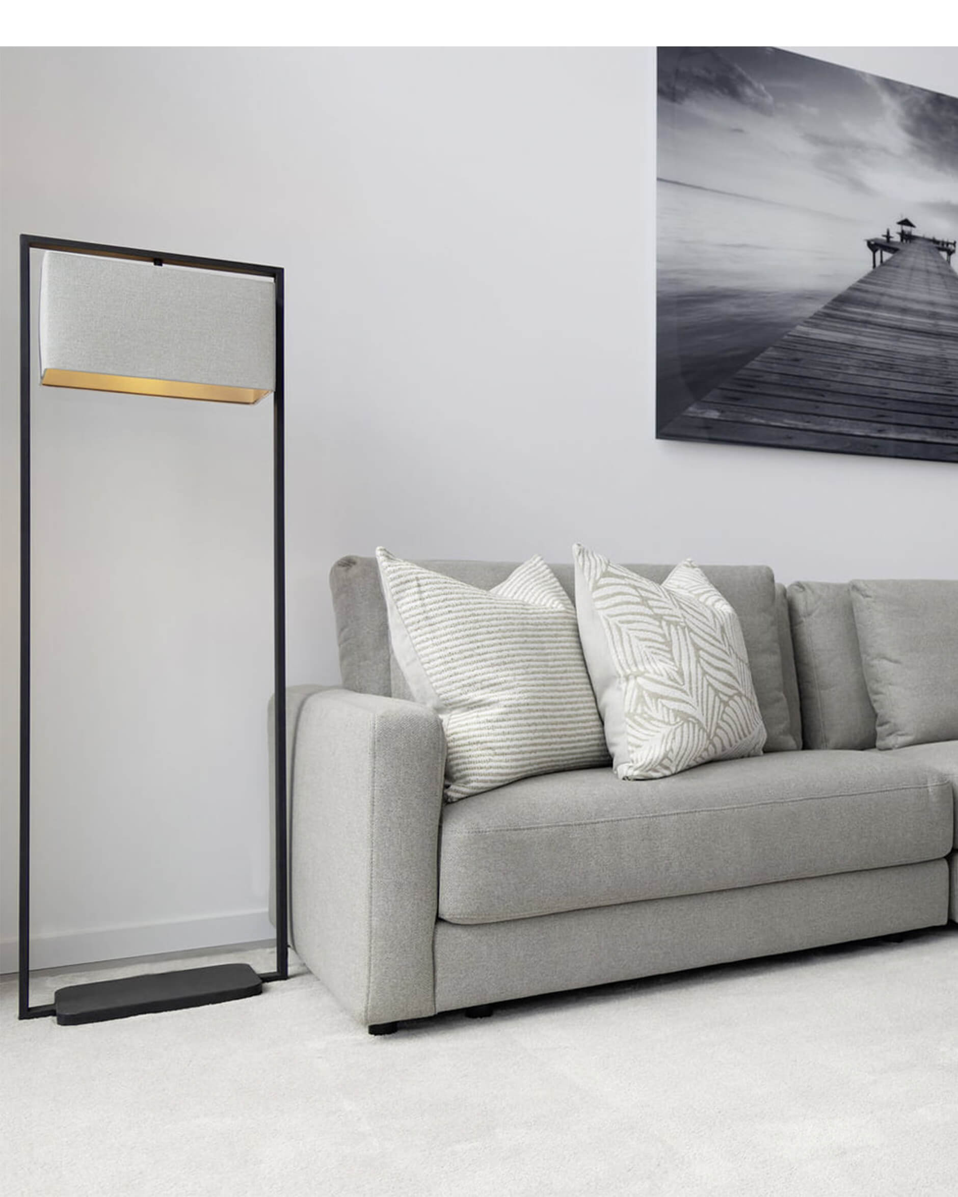 Donati frame golvlampa svart