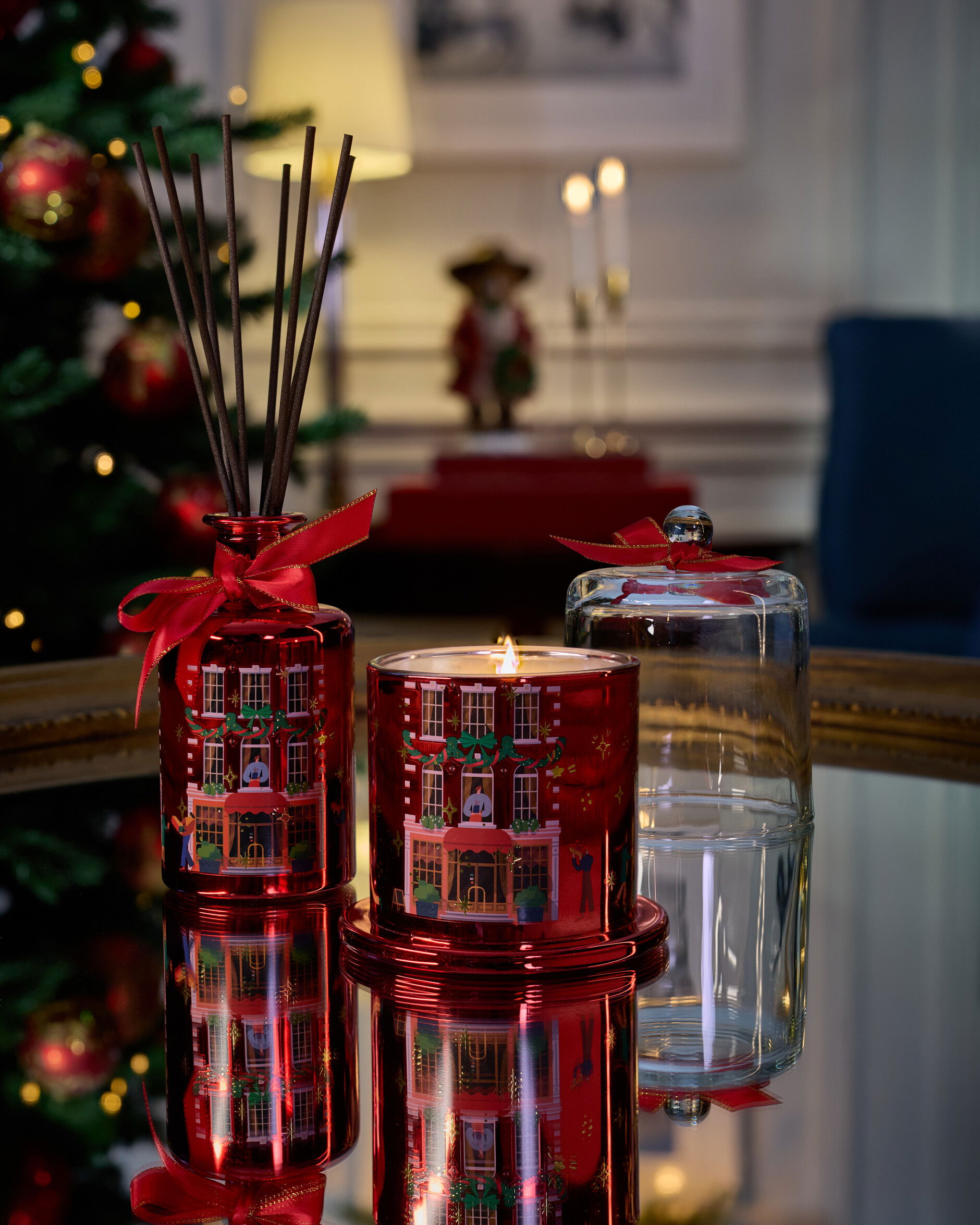 Rue de Rivoli Scented Candle Red