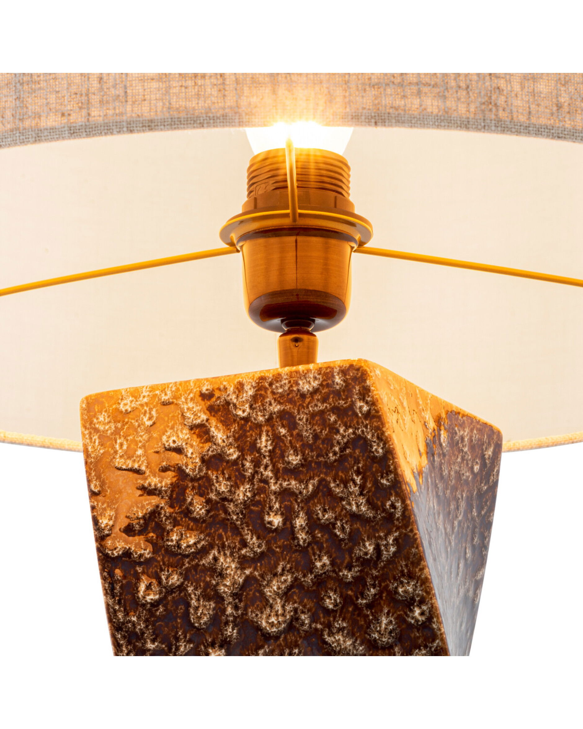 Camelia tischlampe braun