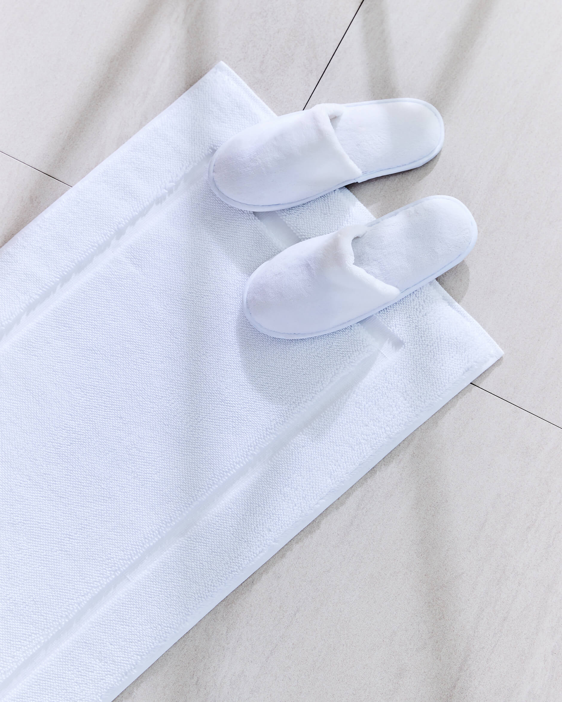 Mayfair badrumsmatta vit