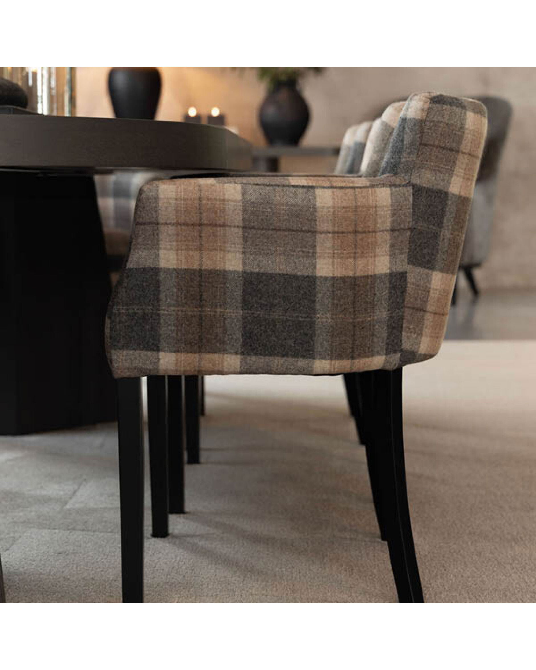 Ashley nojatuoli alistair ruudullinen ruskea