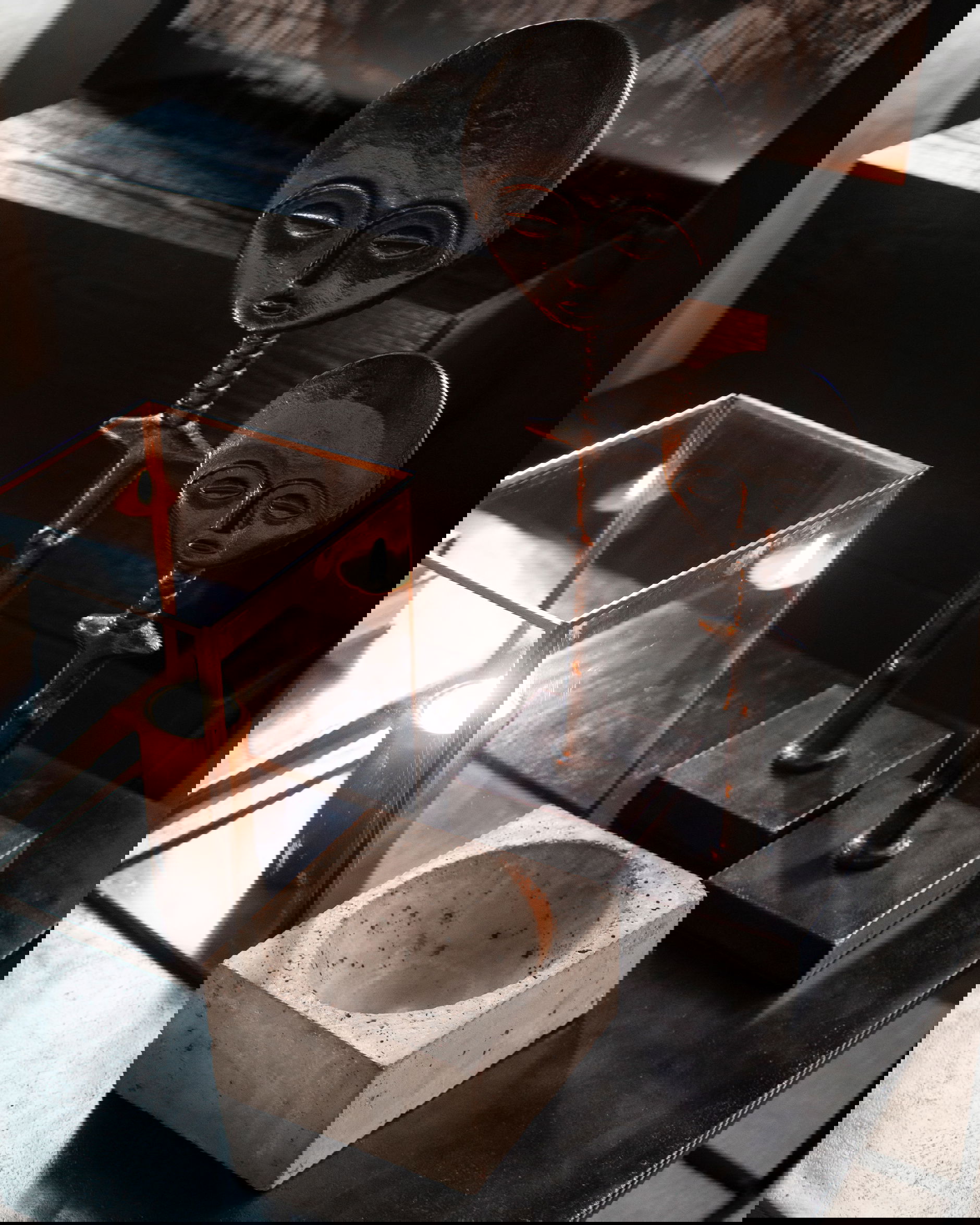 Tandu Sculpture Black