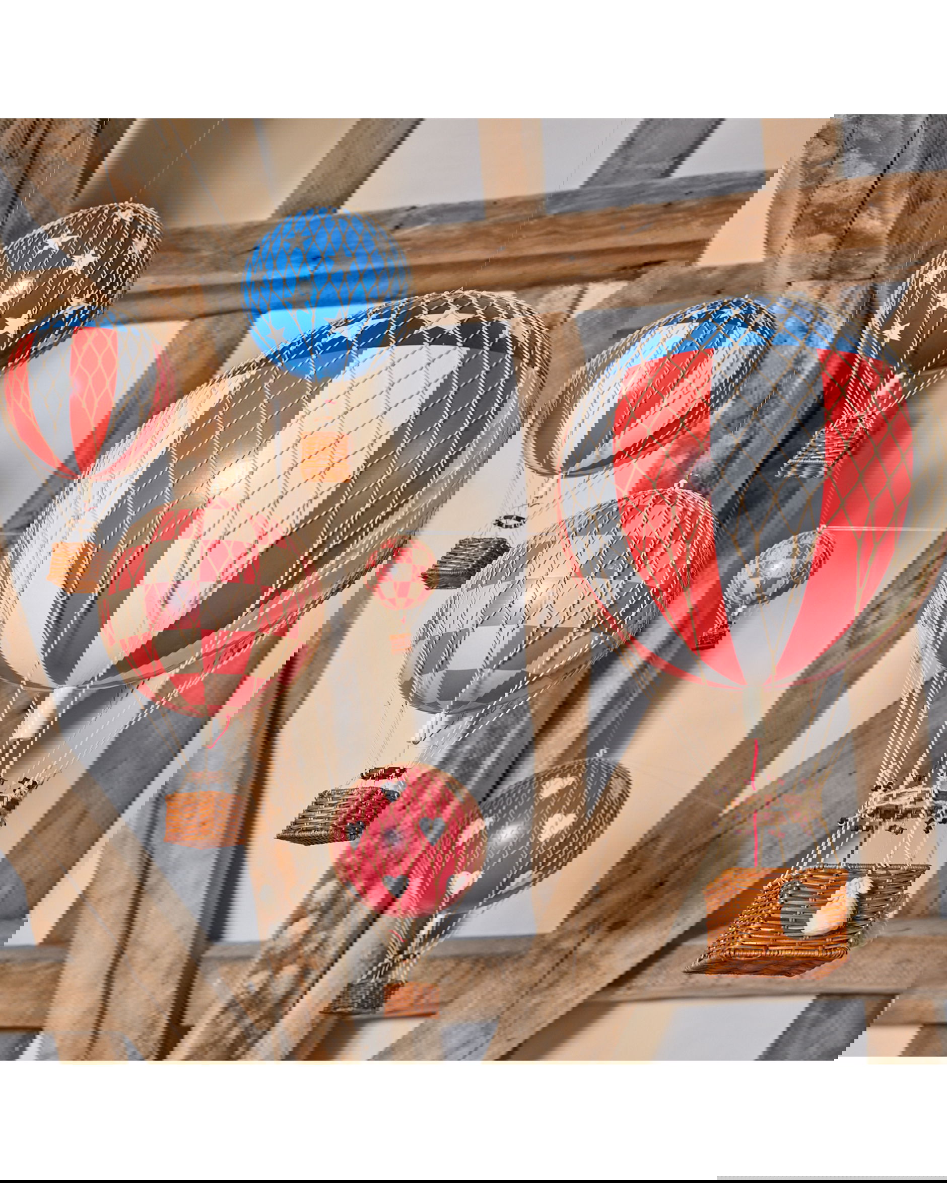 Travels Light, Red Hearts