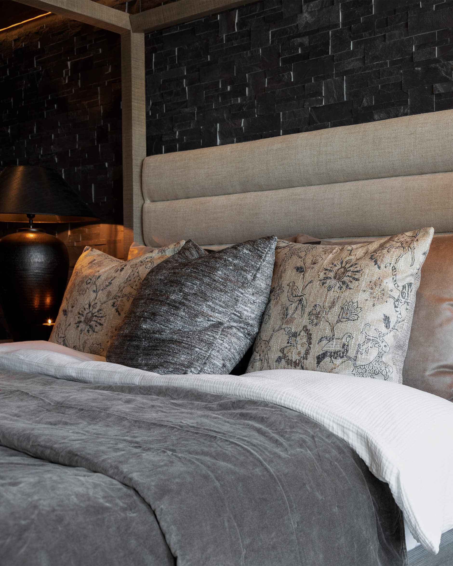 Serengeti Cushion Cover Beige OUTLET