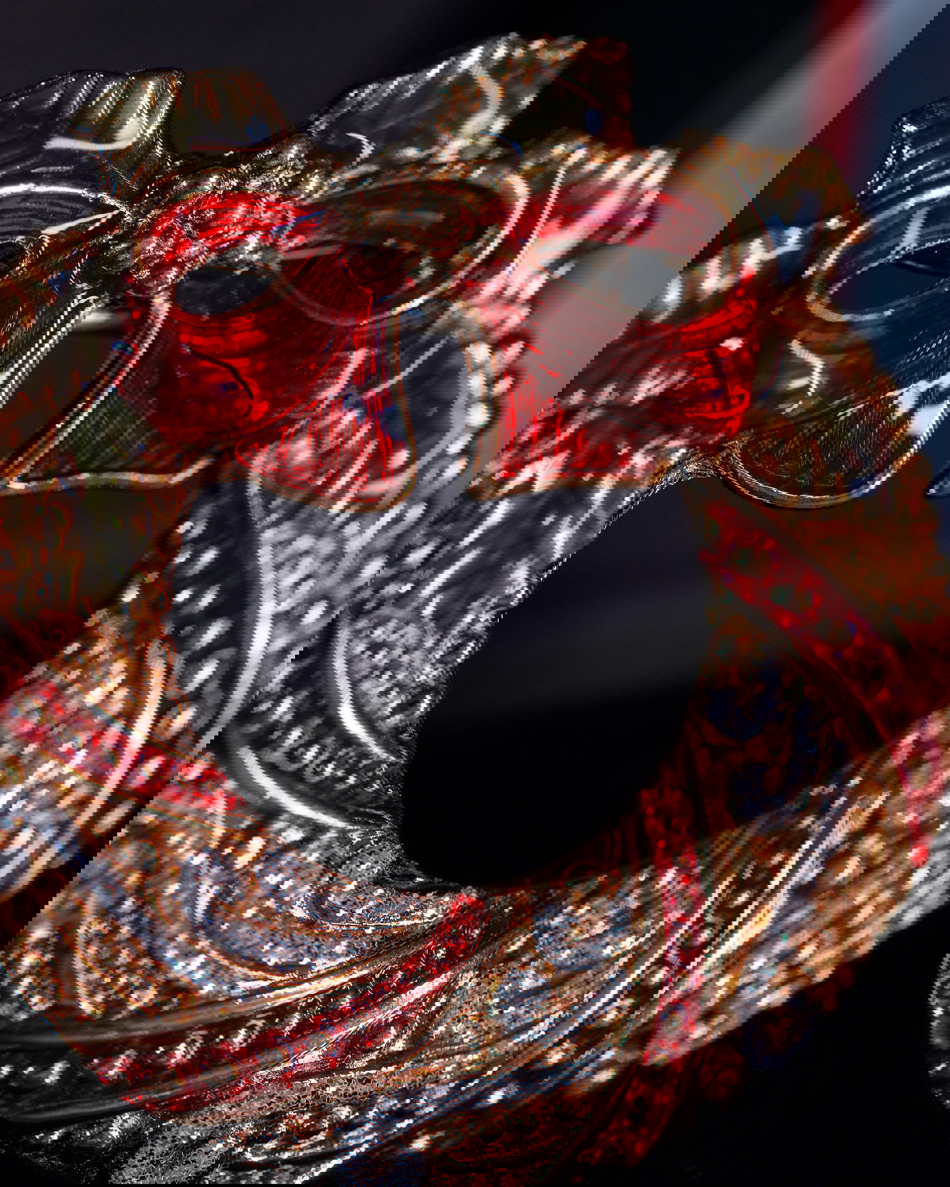 Selma Christmas Wreath Brooch Red