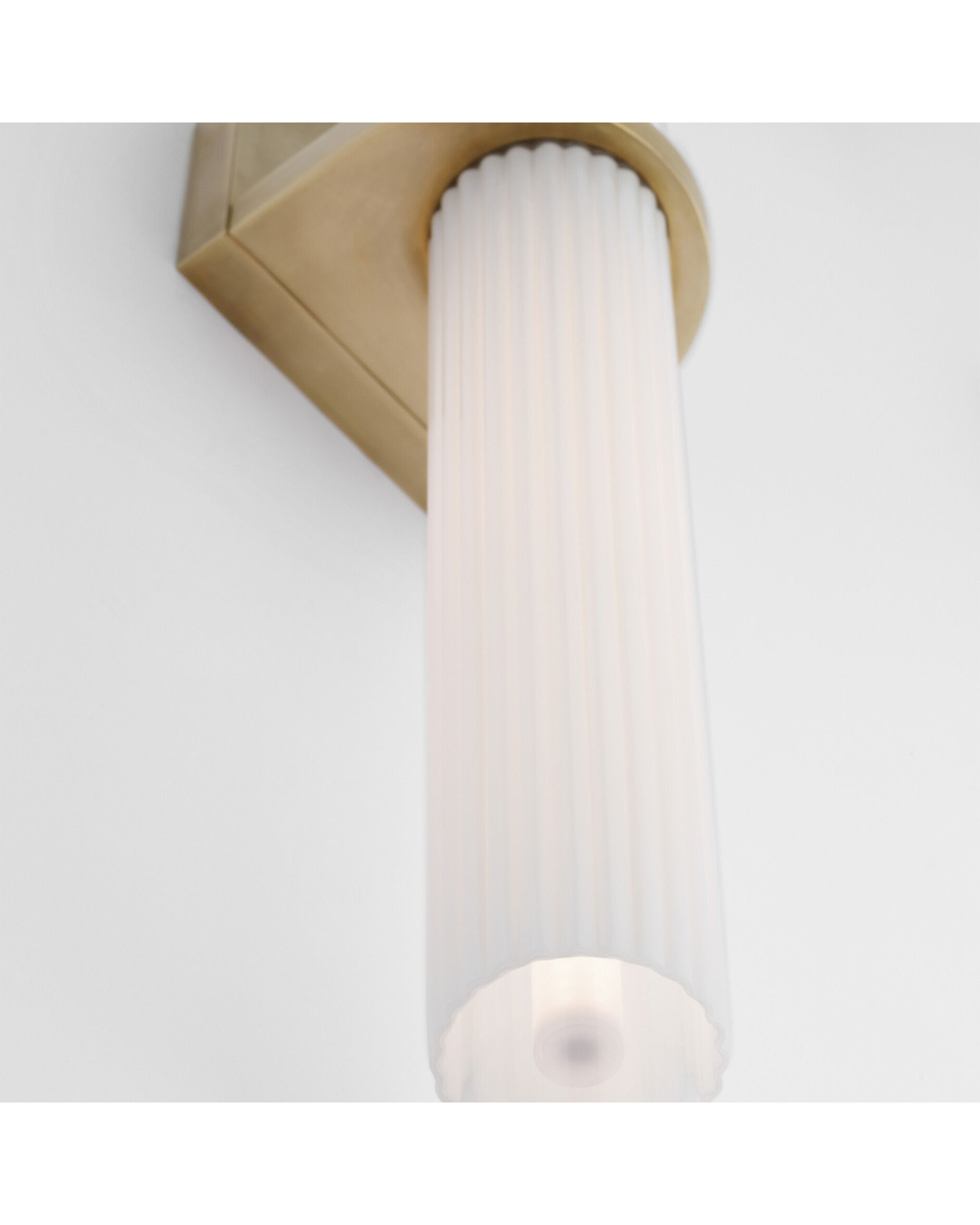 Arena 20" vägglampa mässing