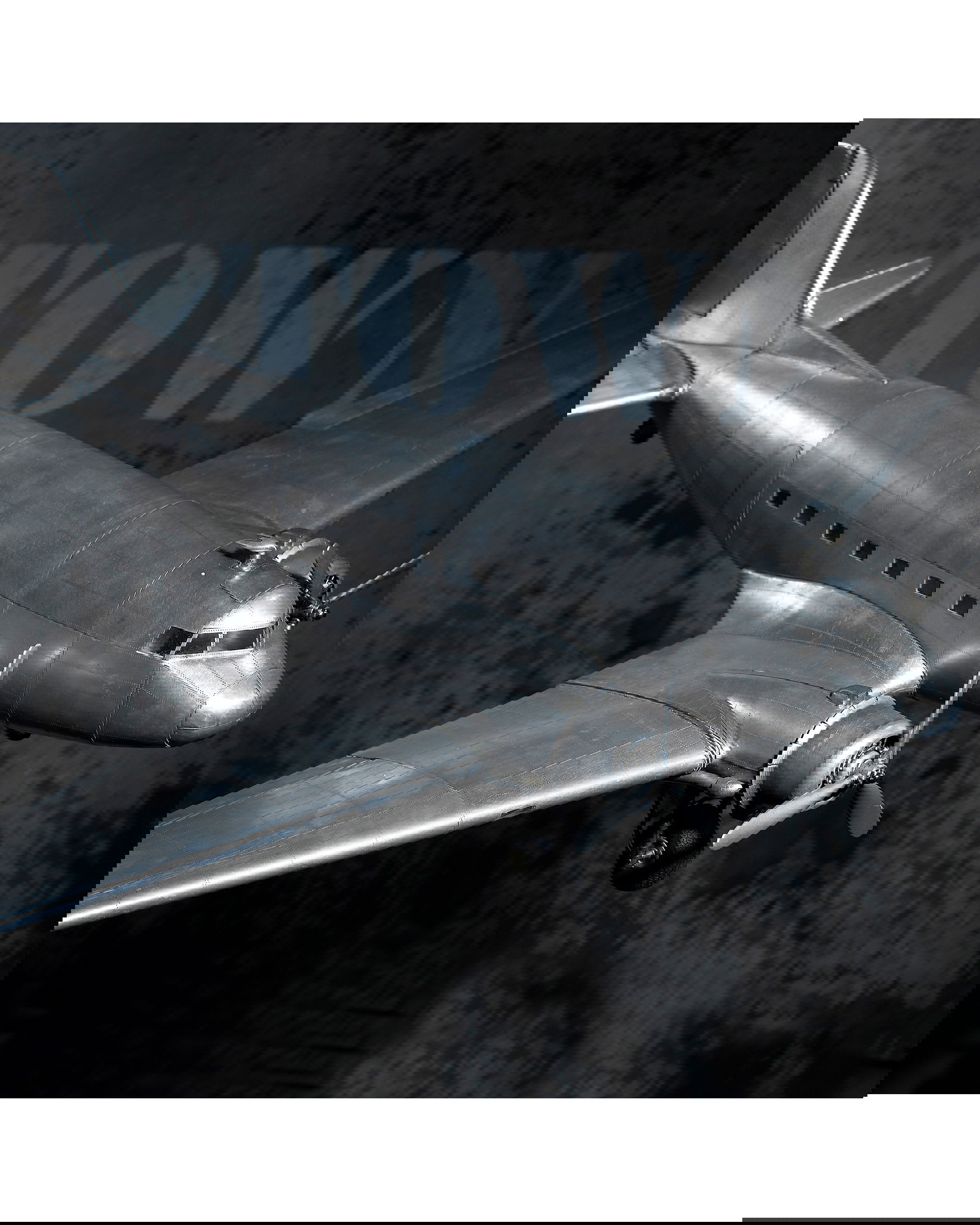 Dakota DC-3 modellflygplan