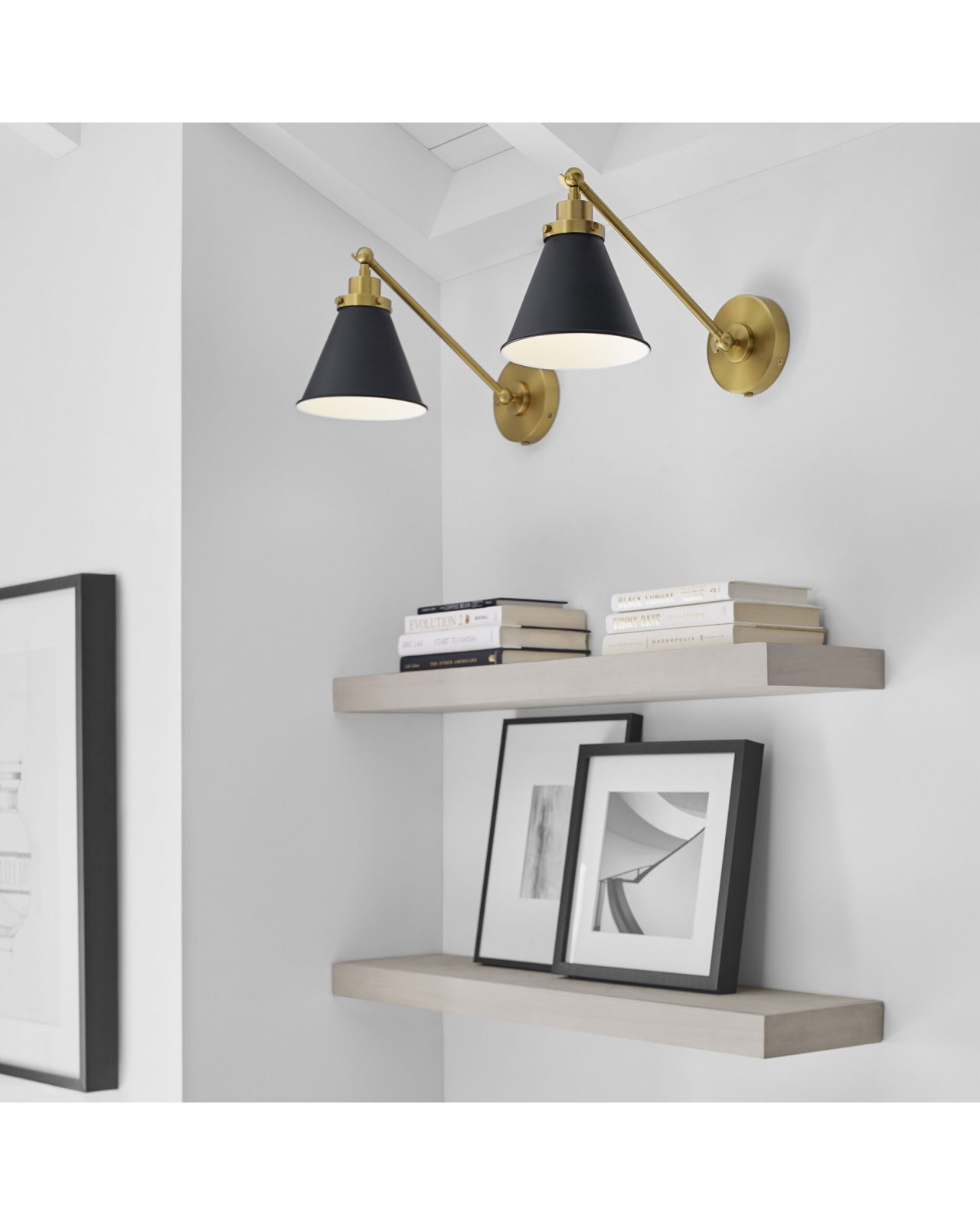 Wellfleet vägglampa svart/mässing