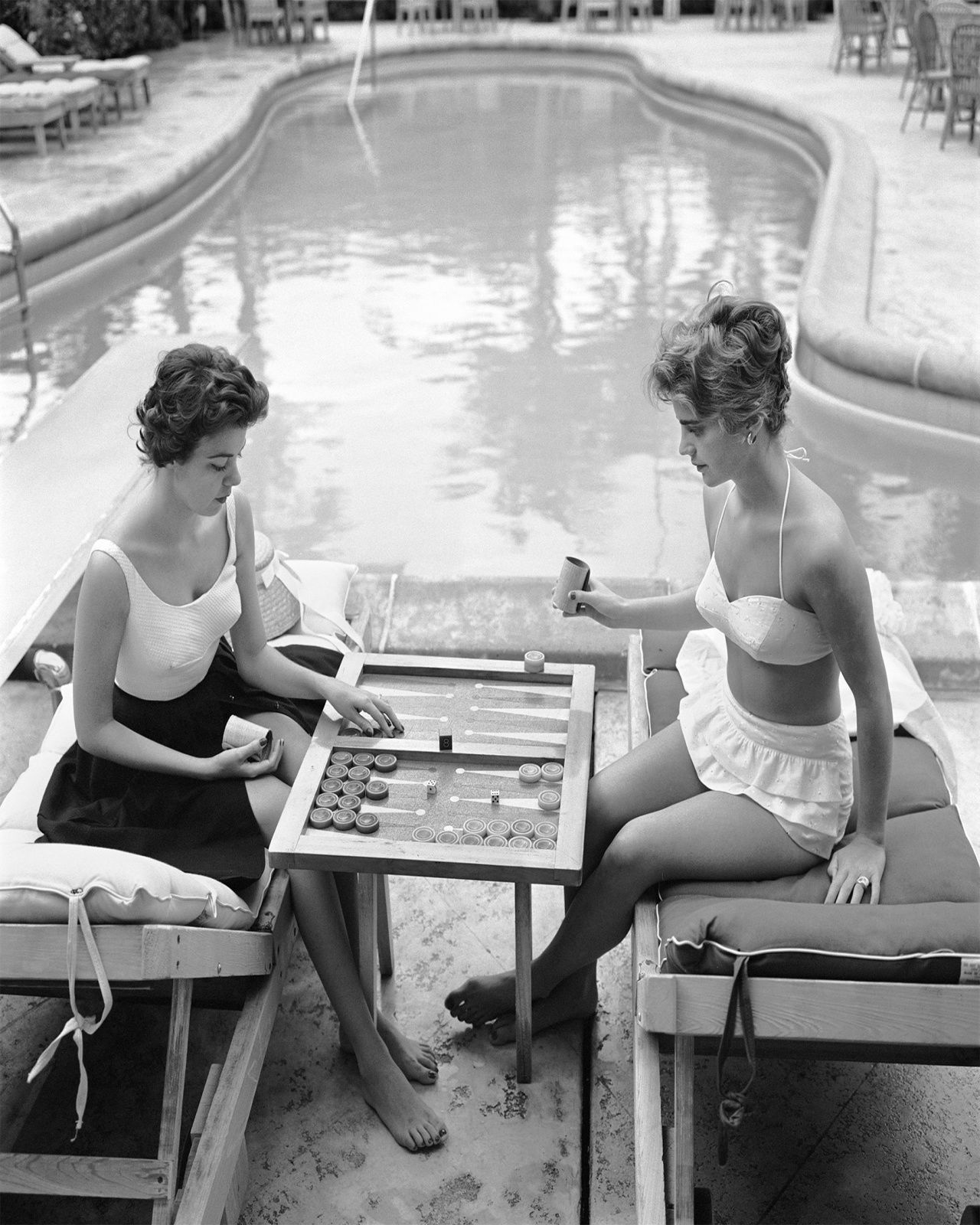 Backgammon By The Pool