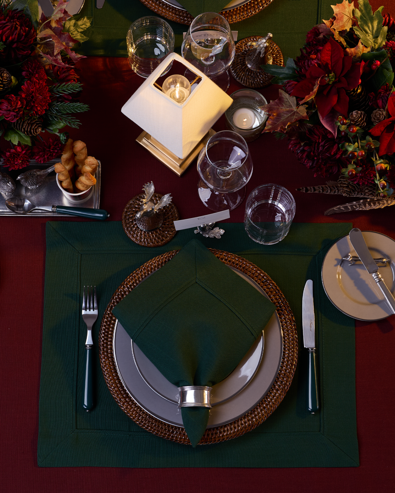 Castleford dark green placemat