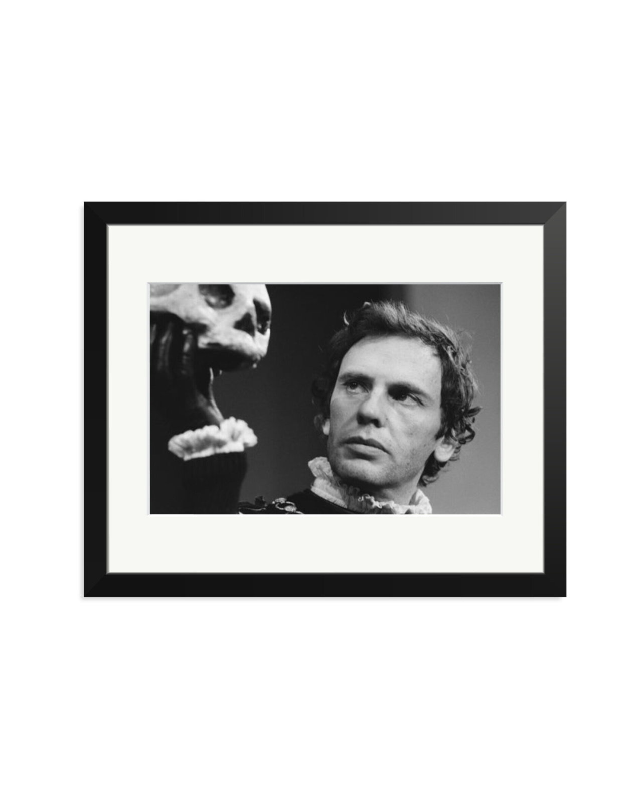 Trintignant Plays Hamlet Black / Medium