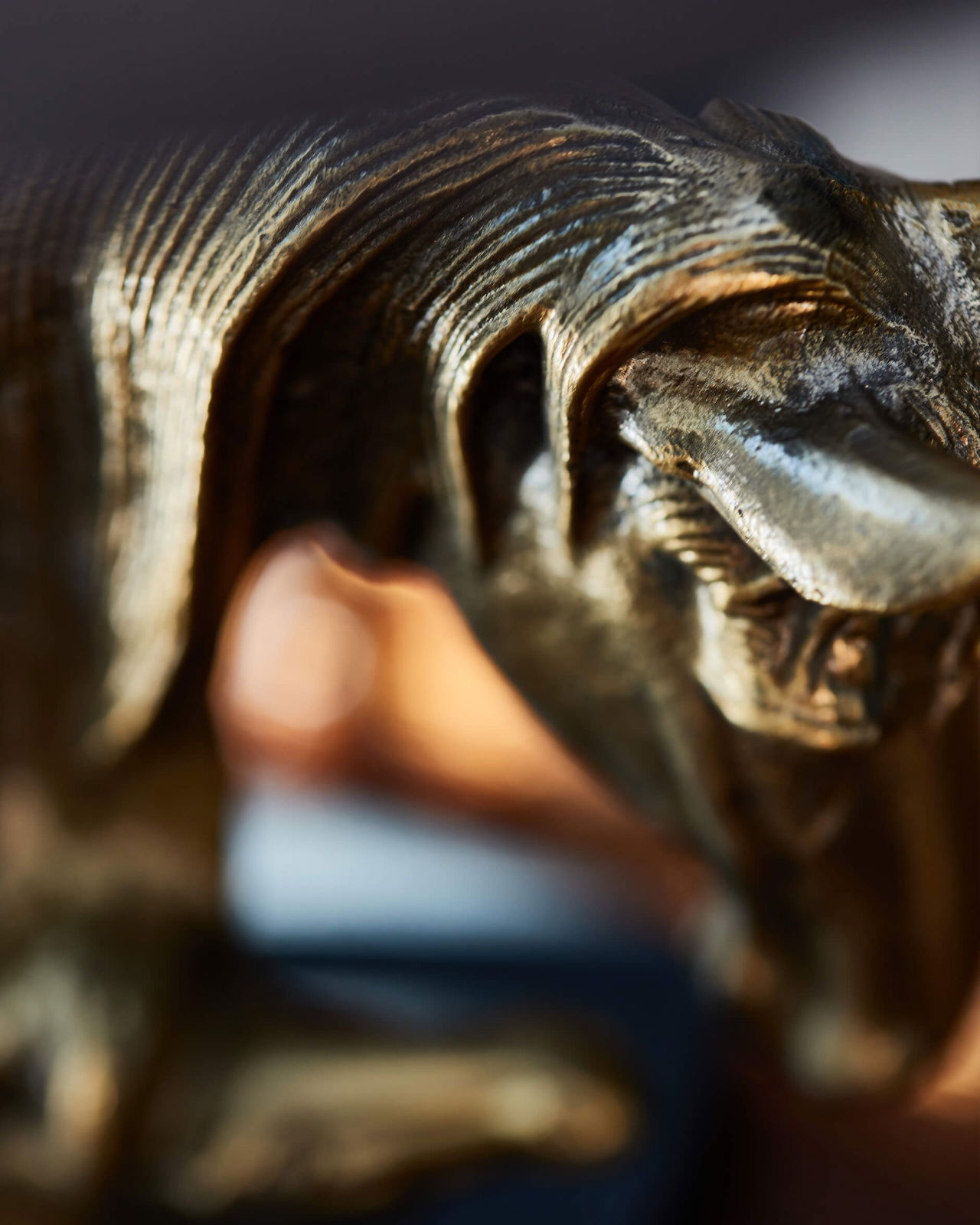 Häst bordslampa svart/guld