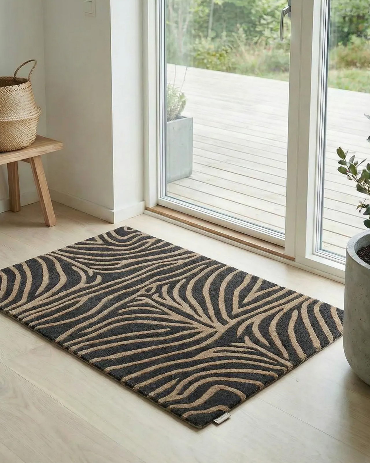 Zebra Doormat charcoal