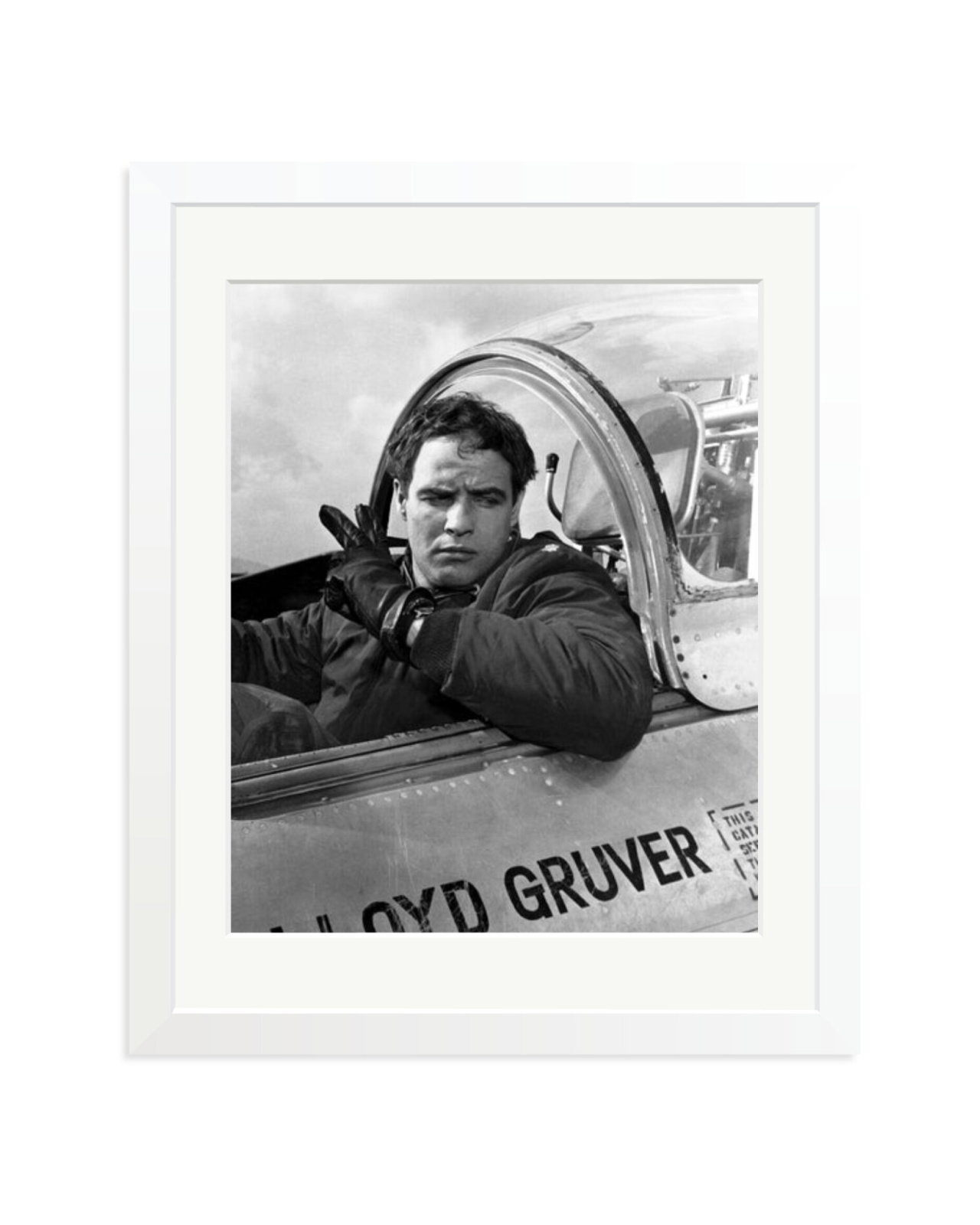 Brando, Sayonara White / Medium