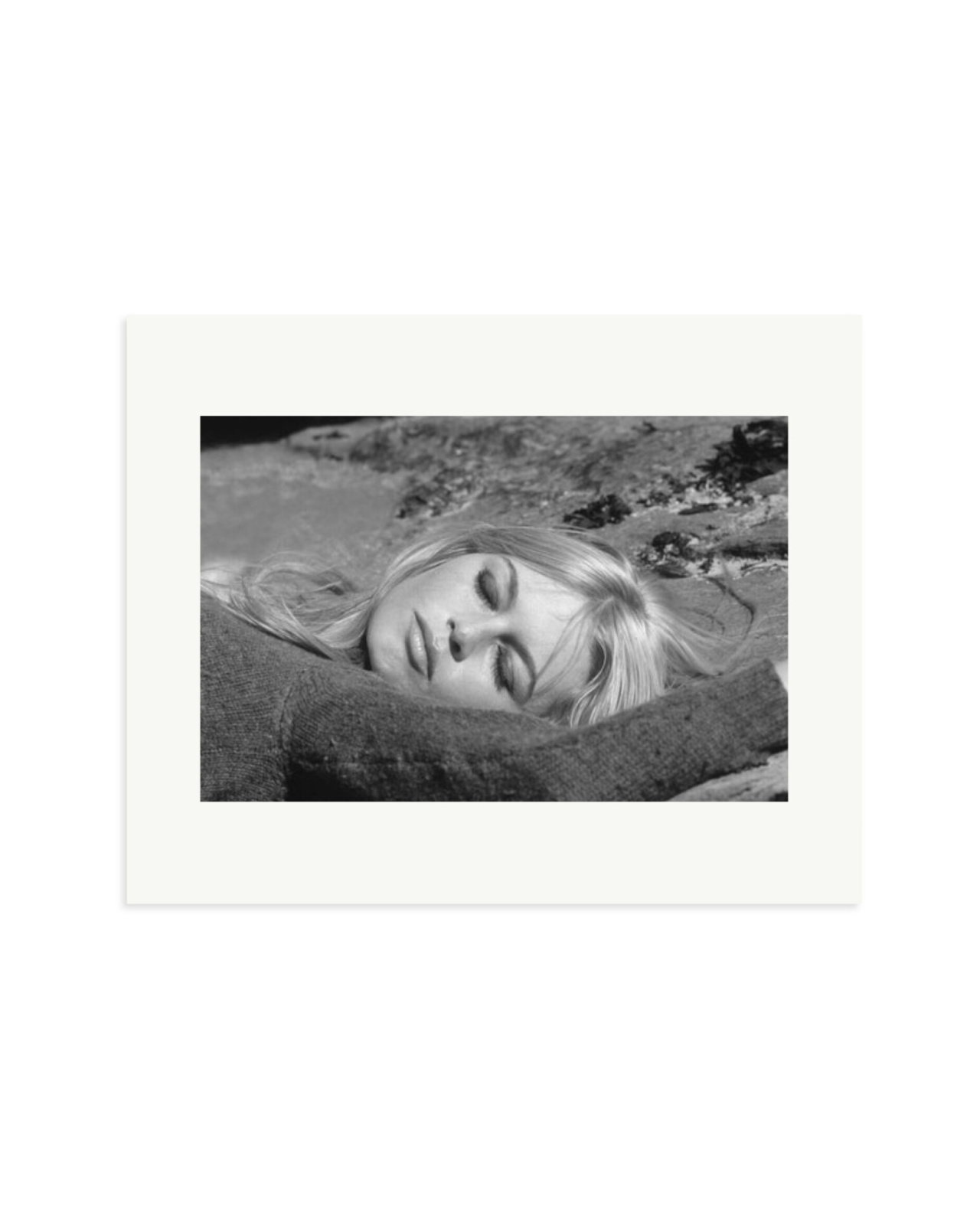 Sleeping Bardot Print Only / Medium
