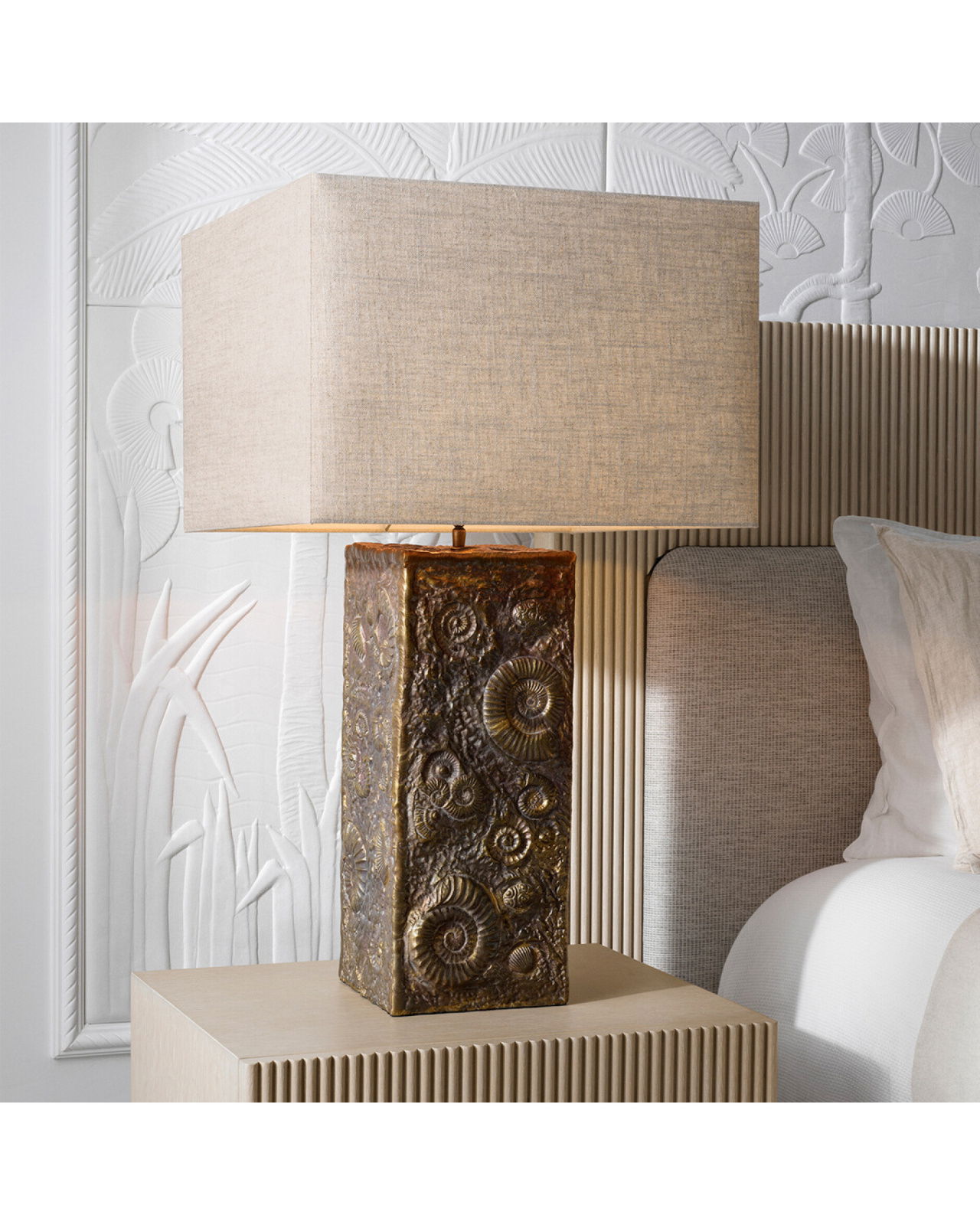 Kamari tischleuchte antikem Messing