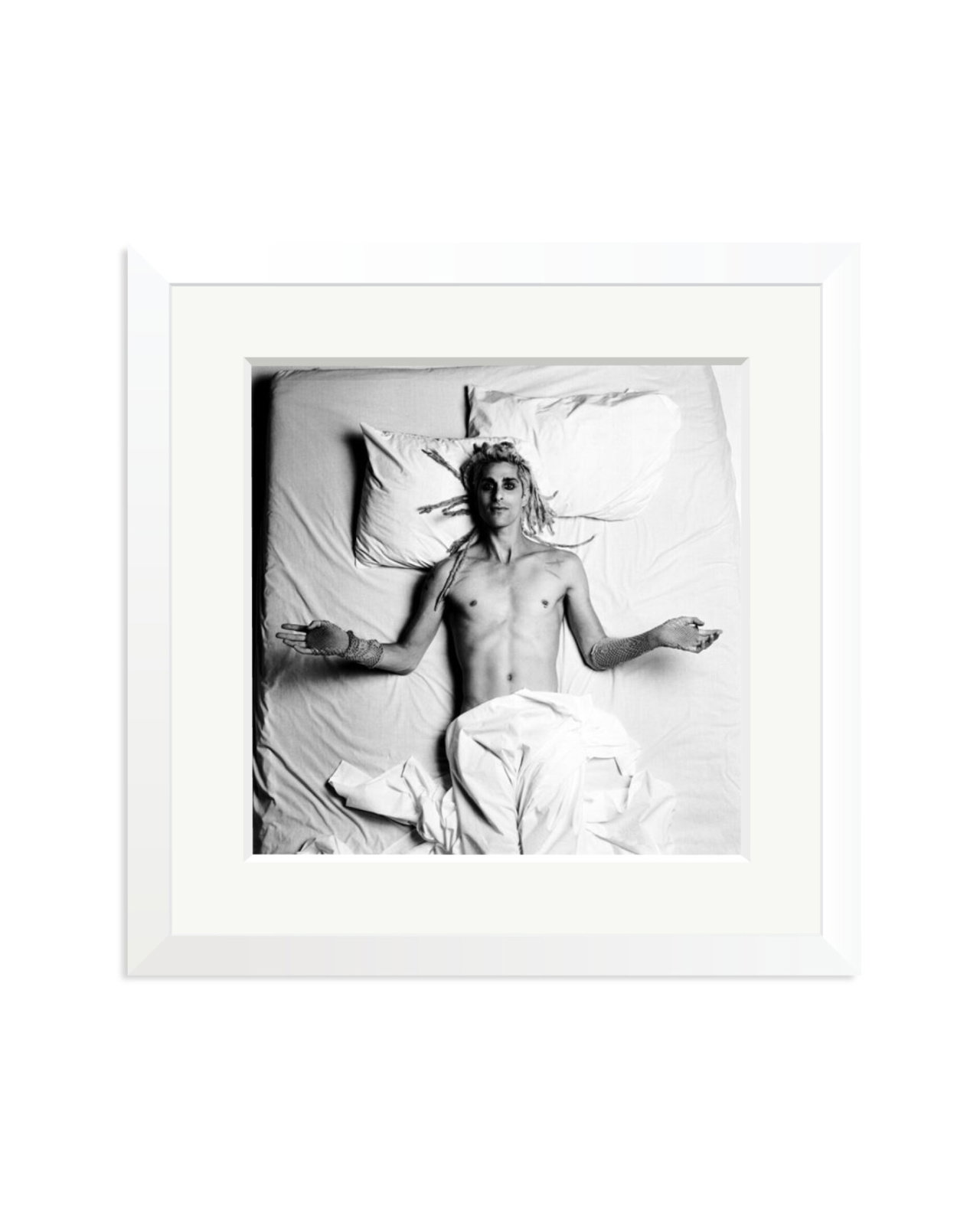 Perry Farrell White / Medium