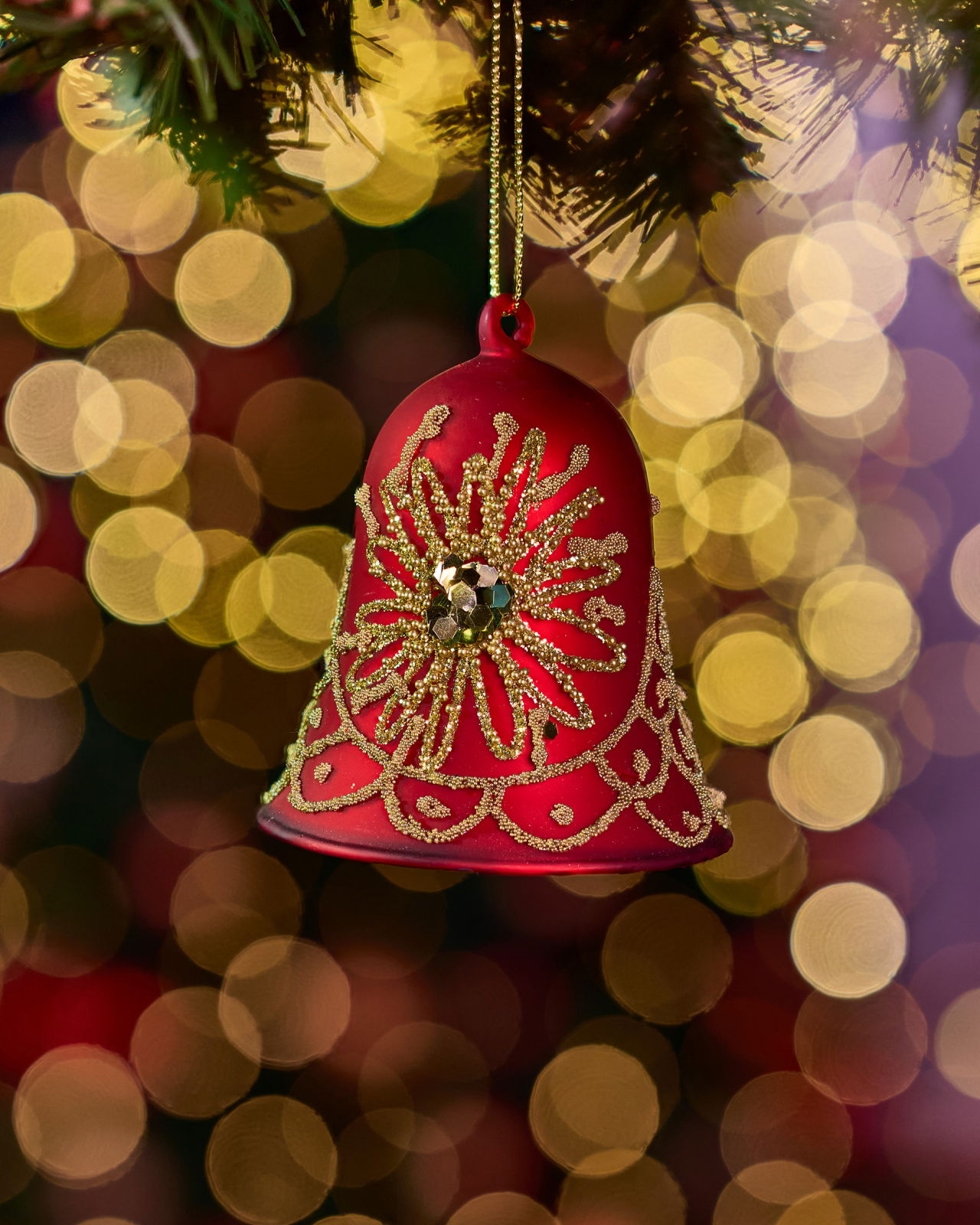 Eloise Bell Ornament Red/Gold