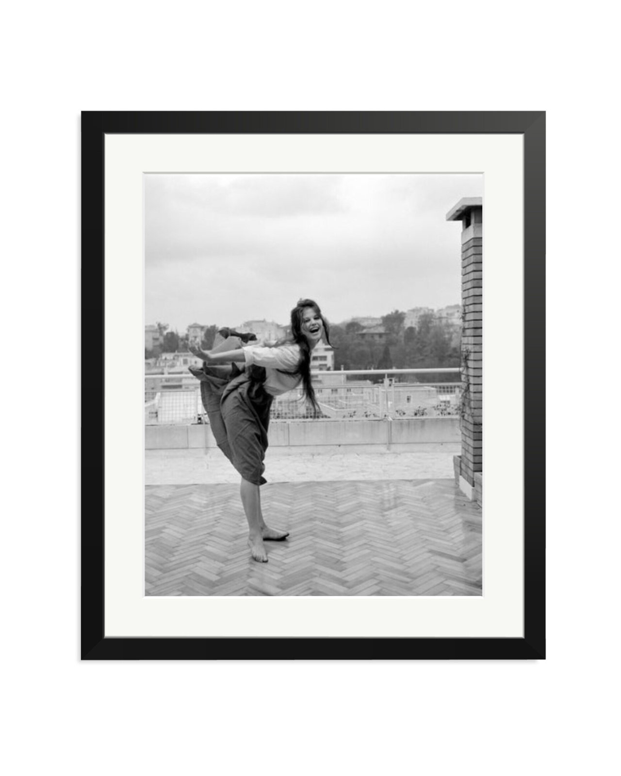 Cardinale in 1958 Black / Large