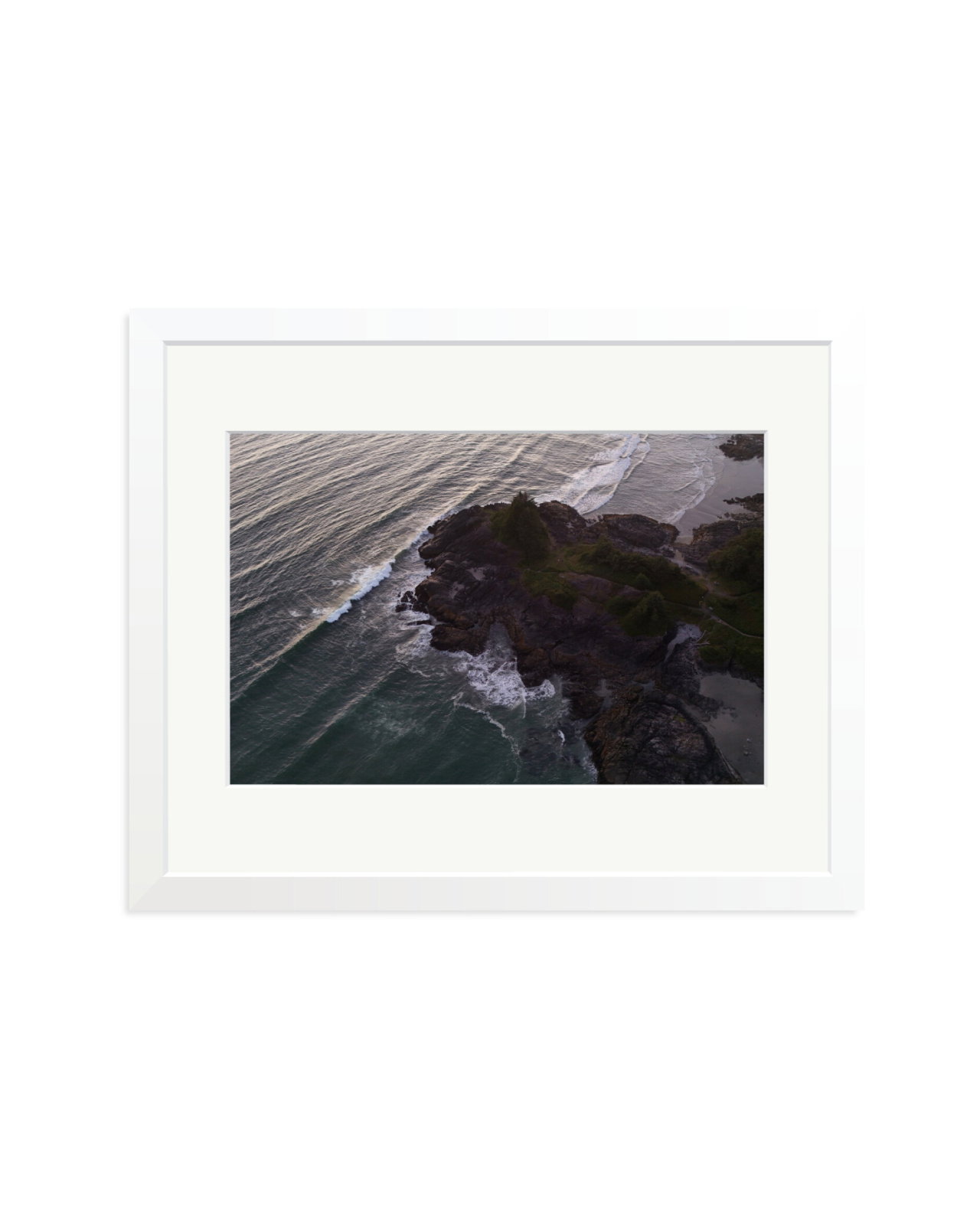 The Point at Nightfall White / Medium
