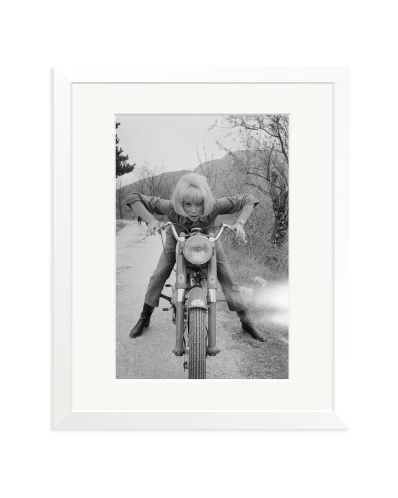 Mireille Darc White / Medium
