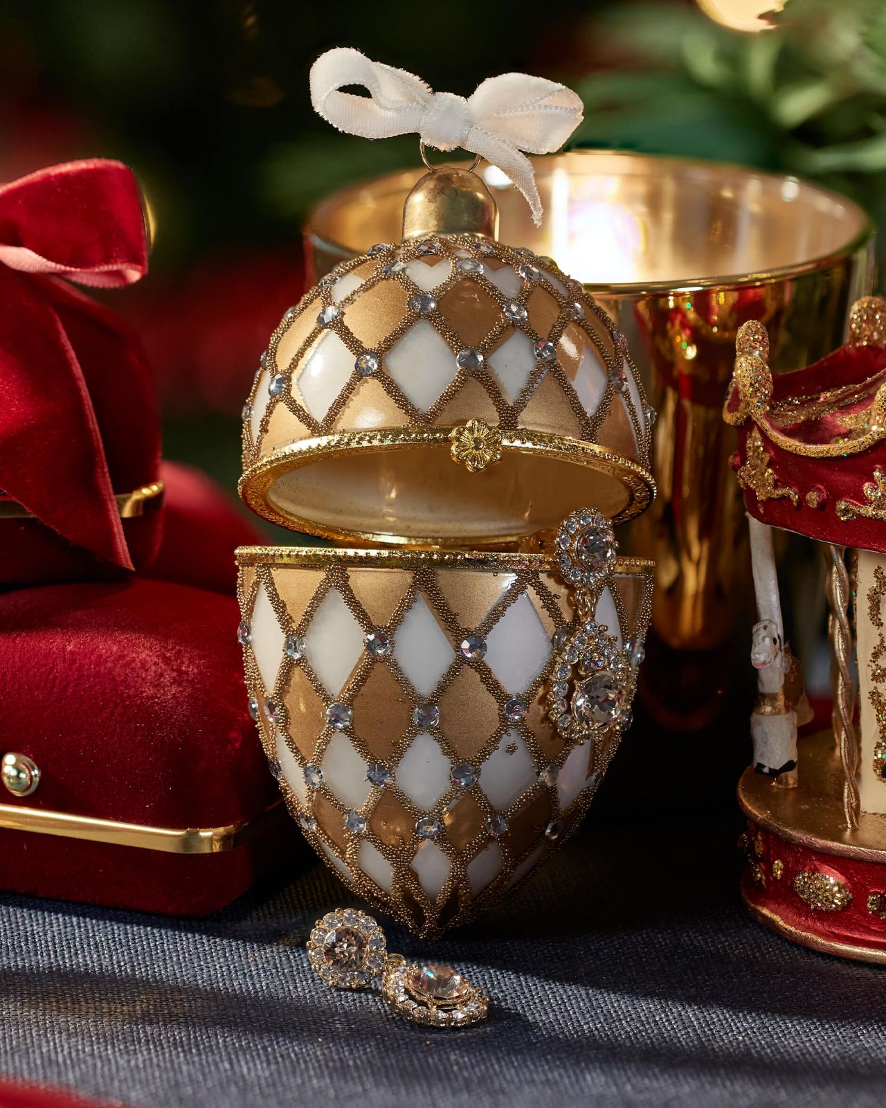 Clinton fabergéägg juldekoration vit